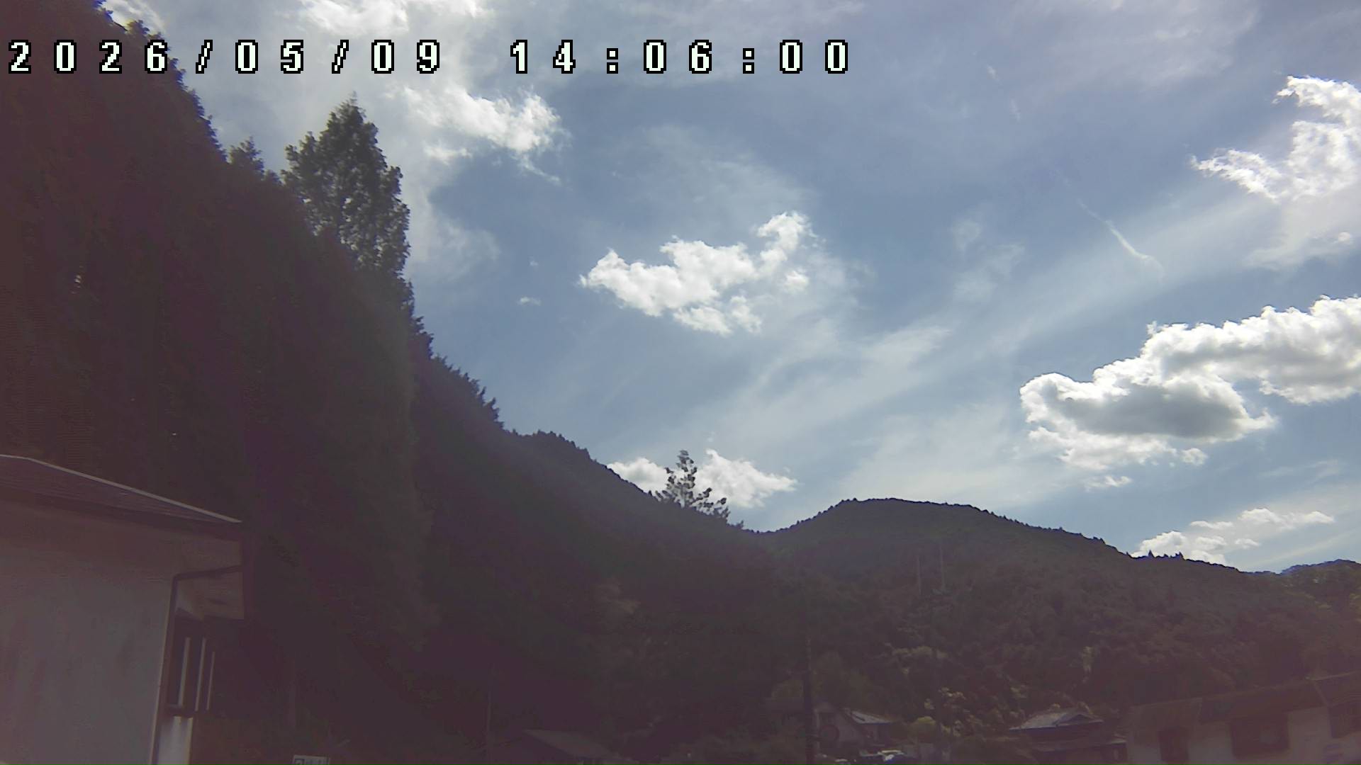 2026年5月9日 14:00ごろの金剛山登山口周辺の空