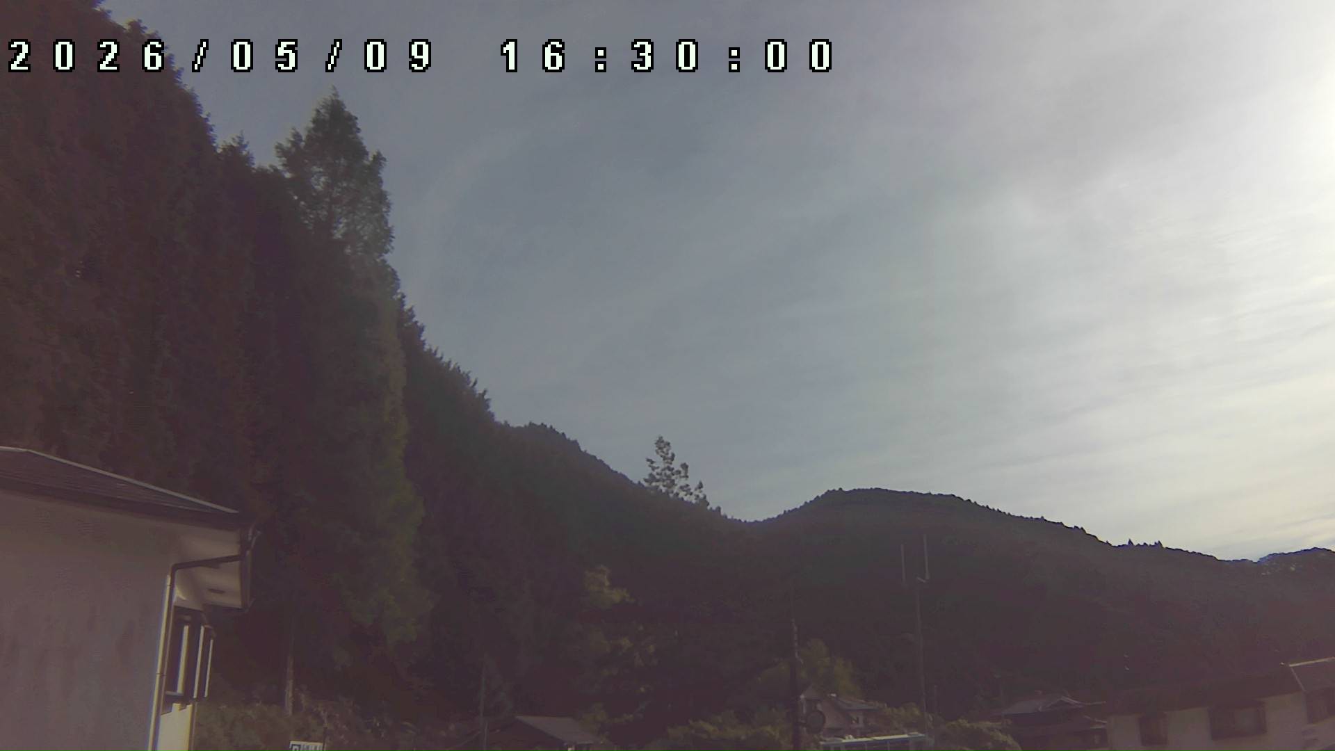2026年5月9日 16:30ごろの金剛山登山口周辺の空