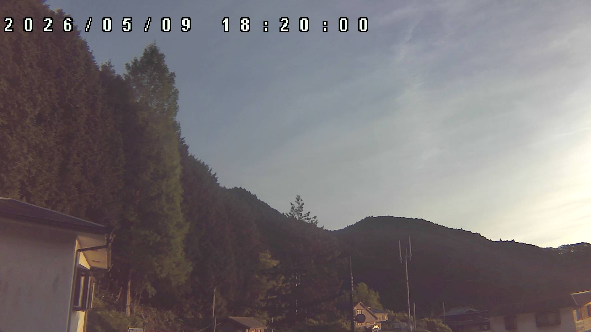 2026年5月9日 18:20ごろの金剛山登山口周辺の空