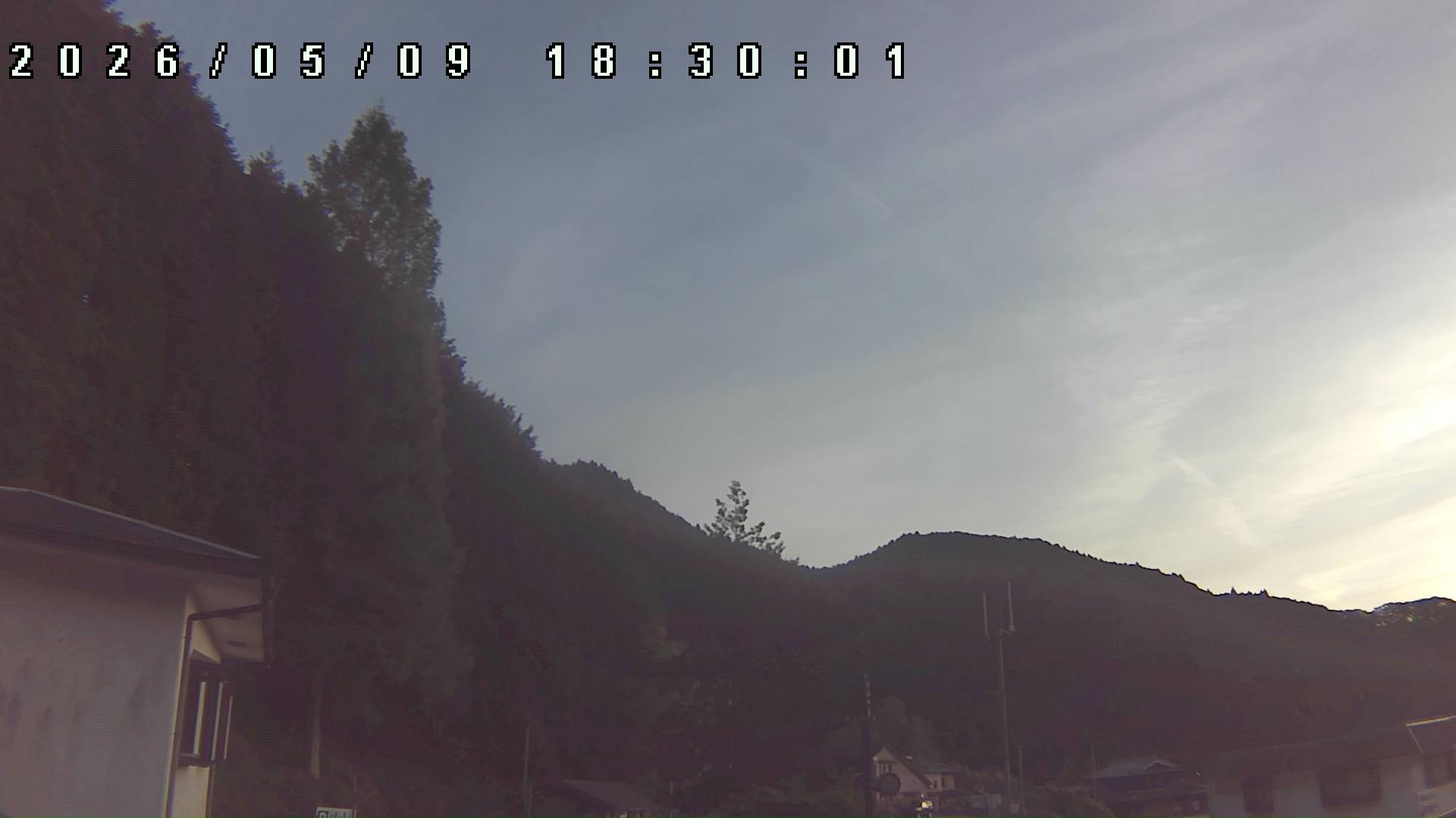 2026年5月9日 18:30ごろの金剛山登山口周辺の空
