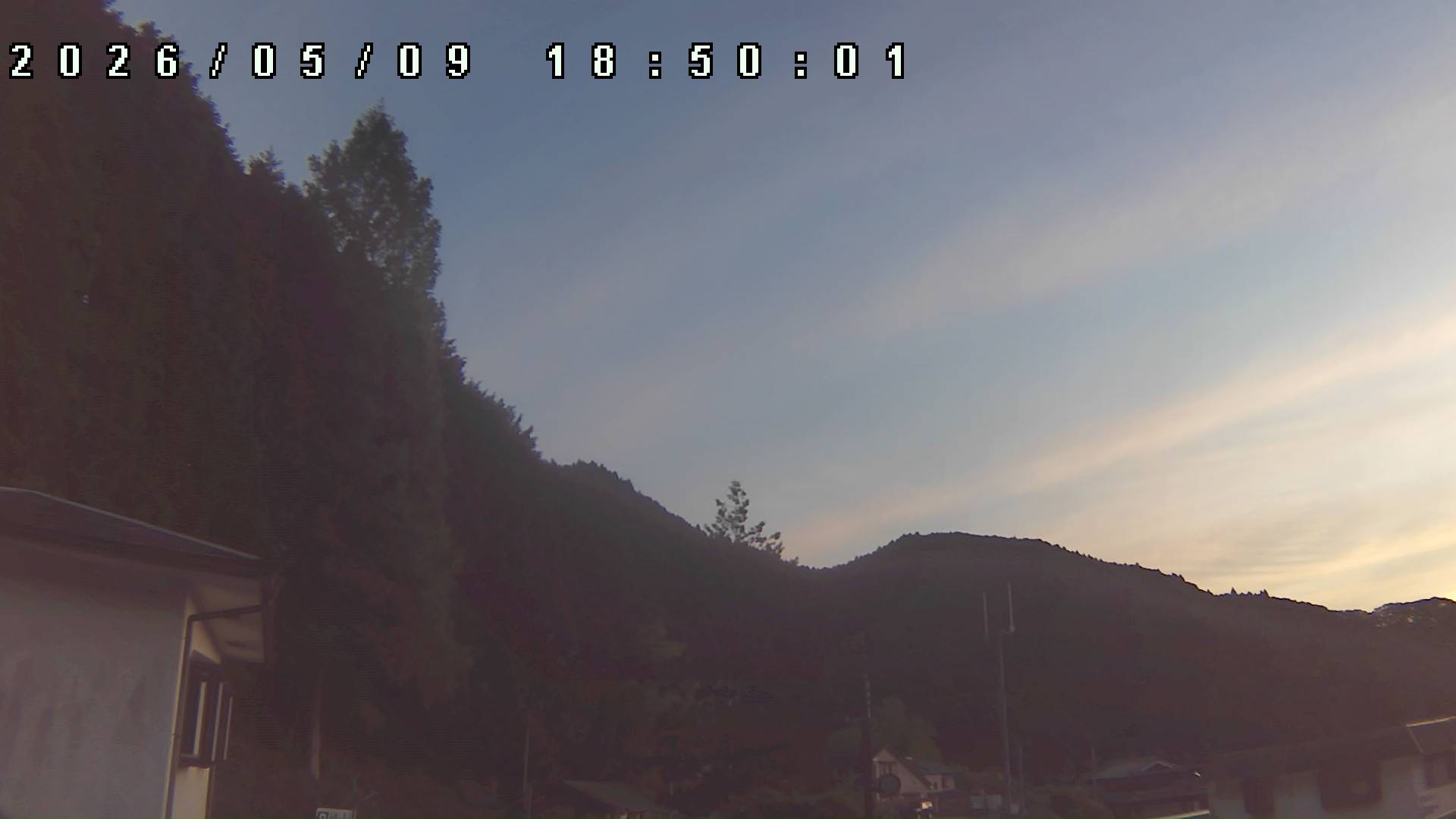 2026年5月9日 18:50ごろの金剛山登山口周辺の空