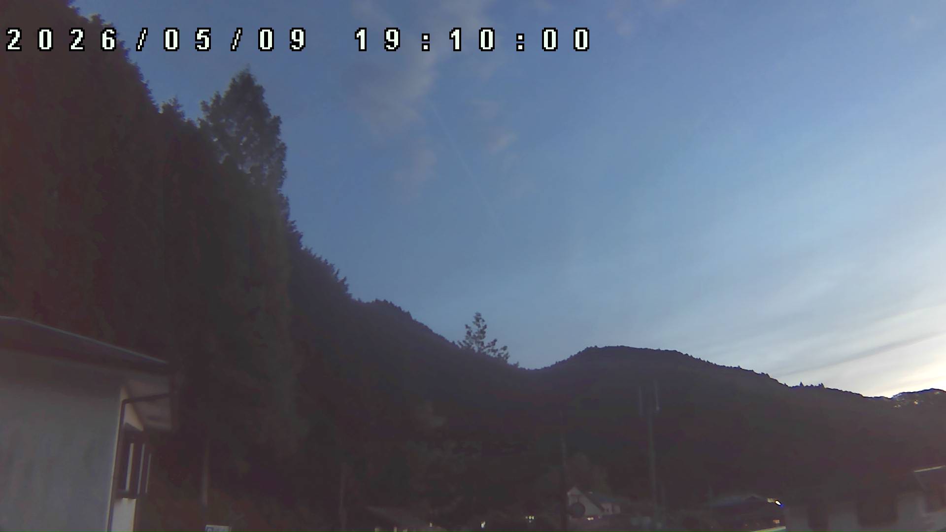 2026年5月9日 19:10ごろの金剛山登山口周辺の空