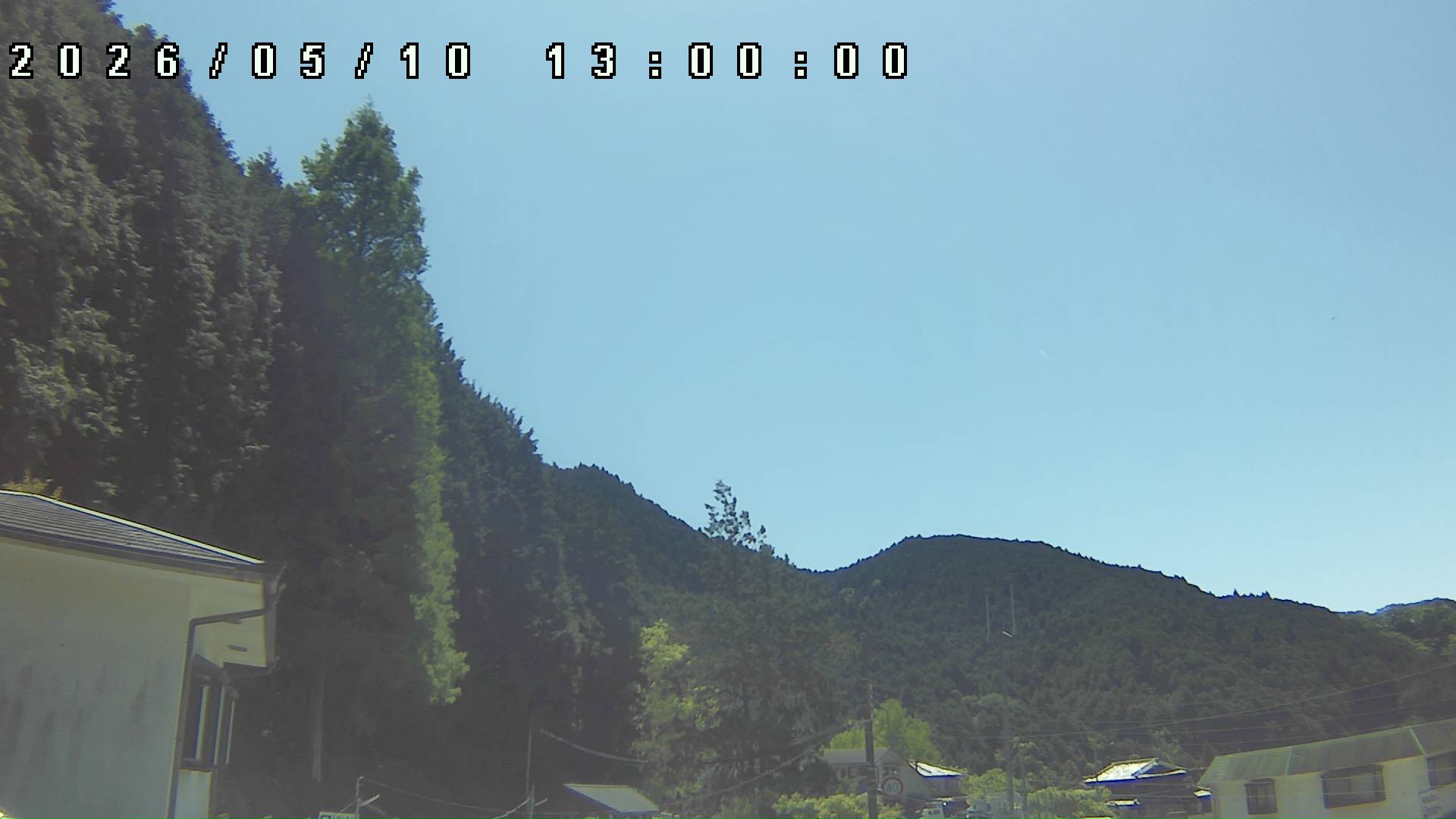 2026年5月10日 13:00ごろの金剛山登山口周辺の空
