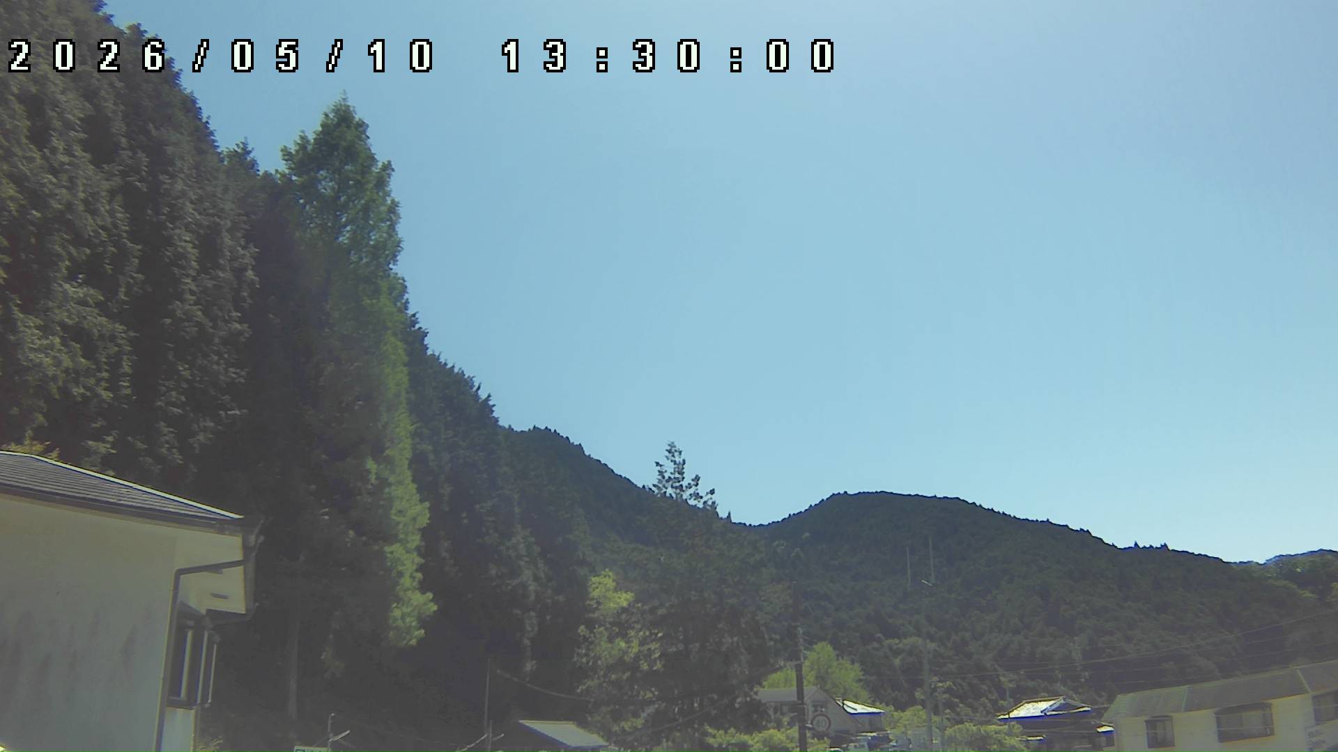 2026年5月10日 13:30ごろの金剛山登山口周辺の空