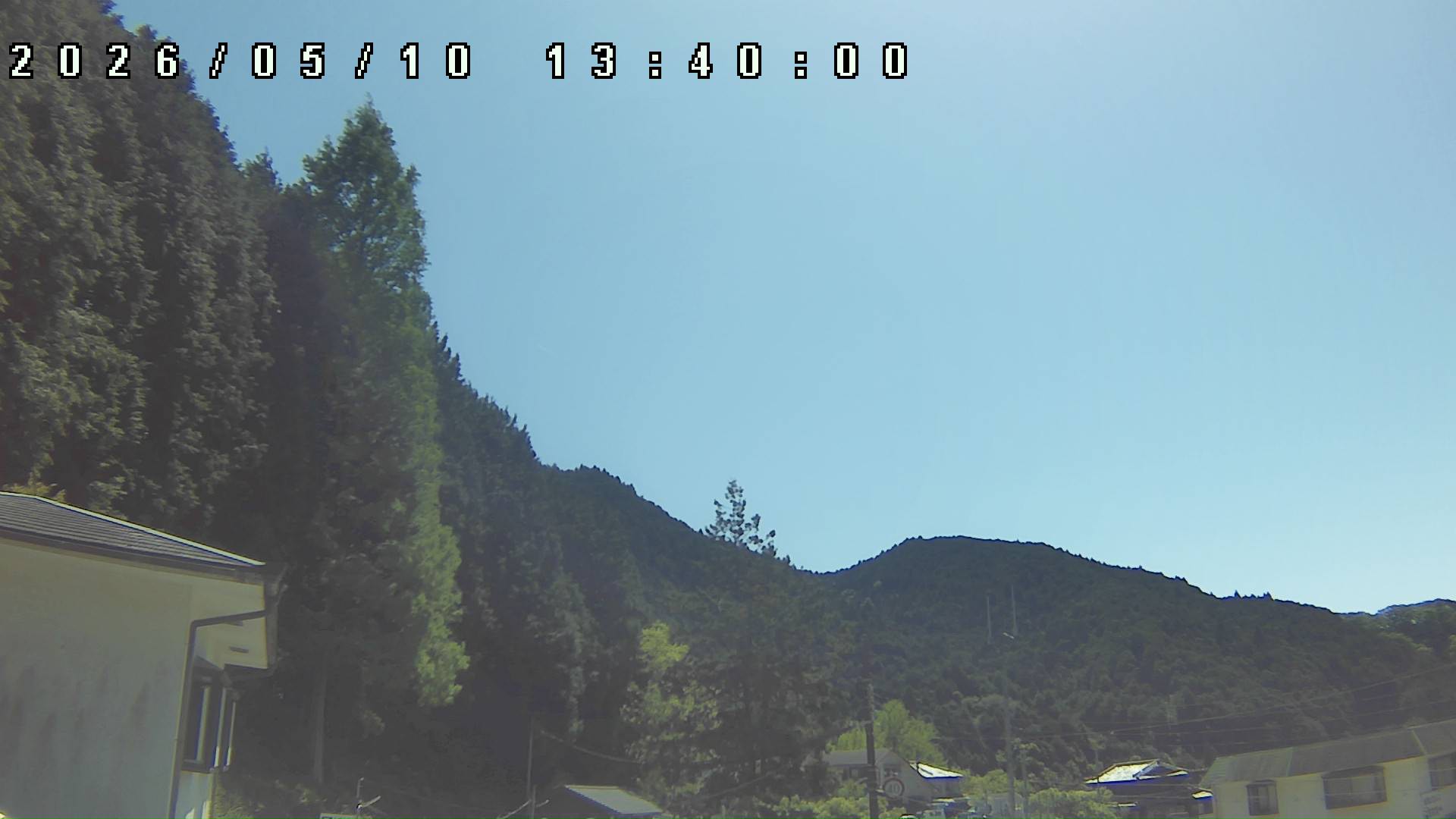 2026年5月10日 13:40ごろの金剛山登山口周辺の空