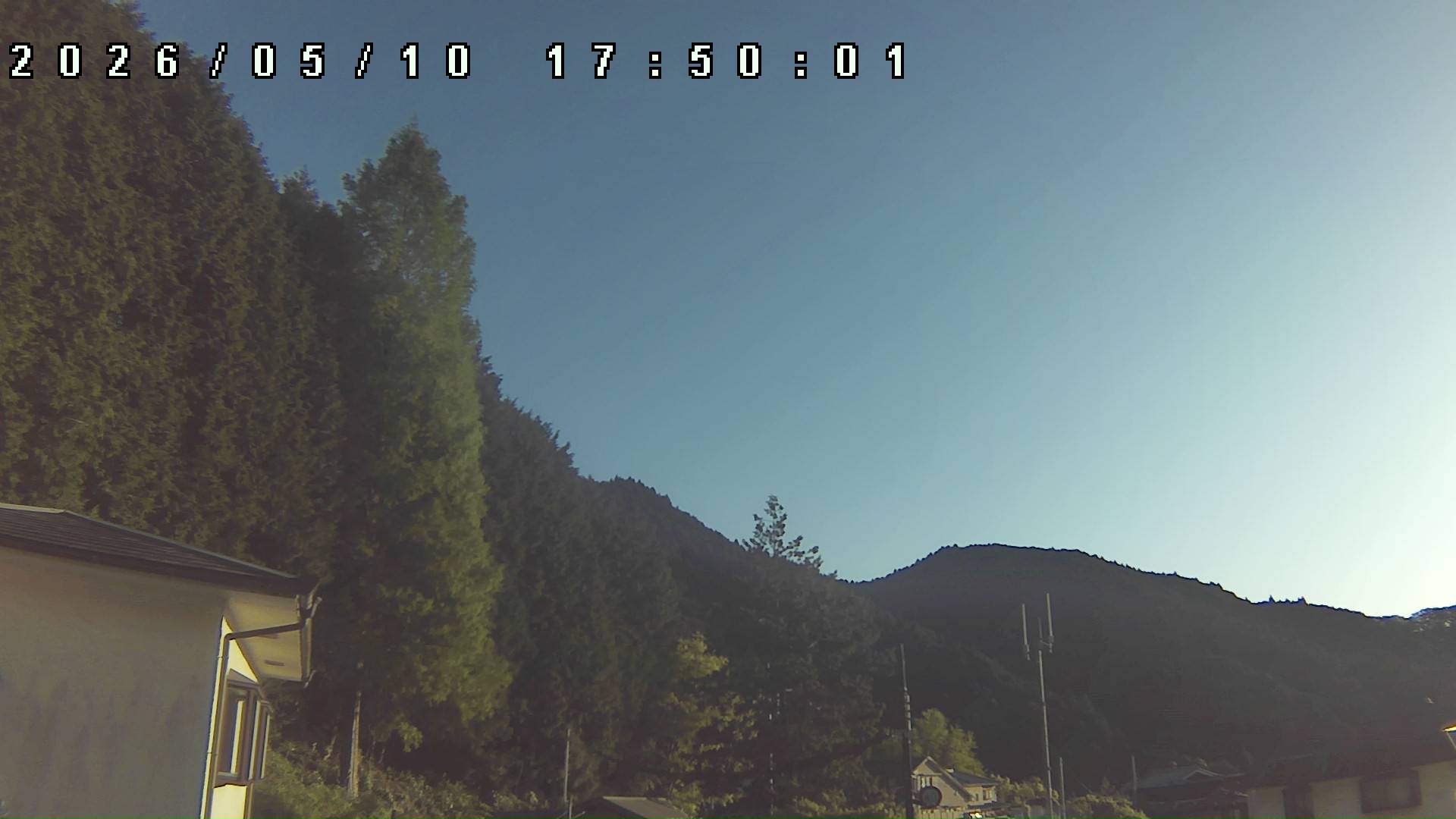 2026年5月10日 17:50ごろの金剛山登山口周辺の空
