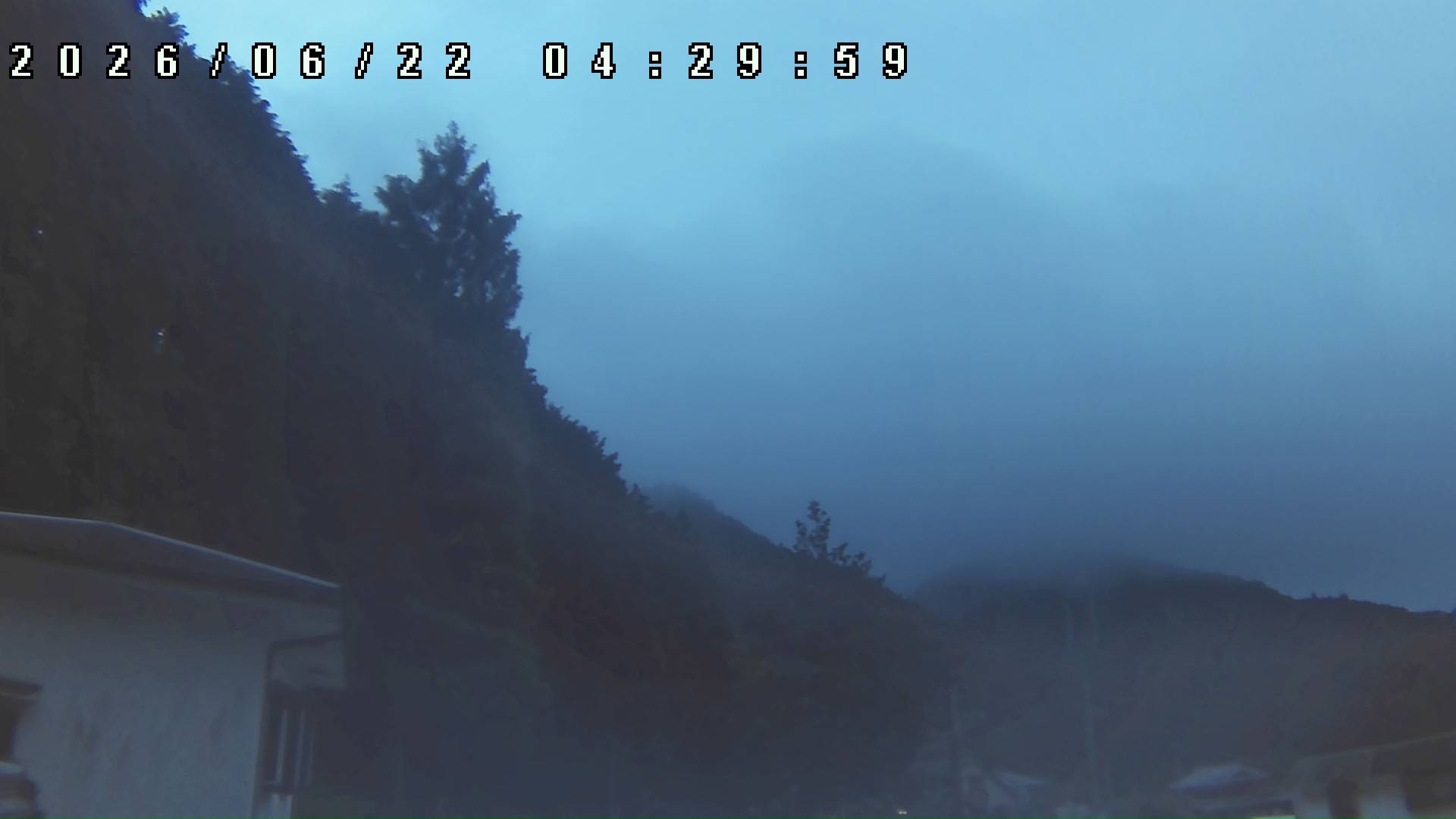 2026年6月22日 04:30ごろの金剛山登山口周辺の空