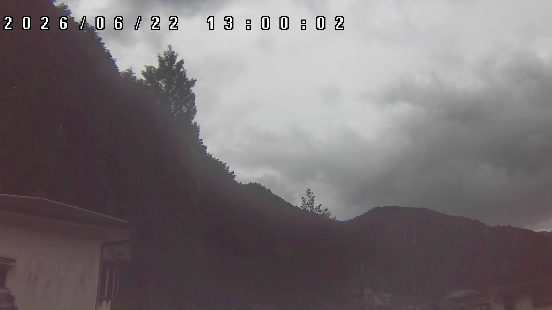 2026年6月22日 13:00ごろの金剛山登山口周辺の空