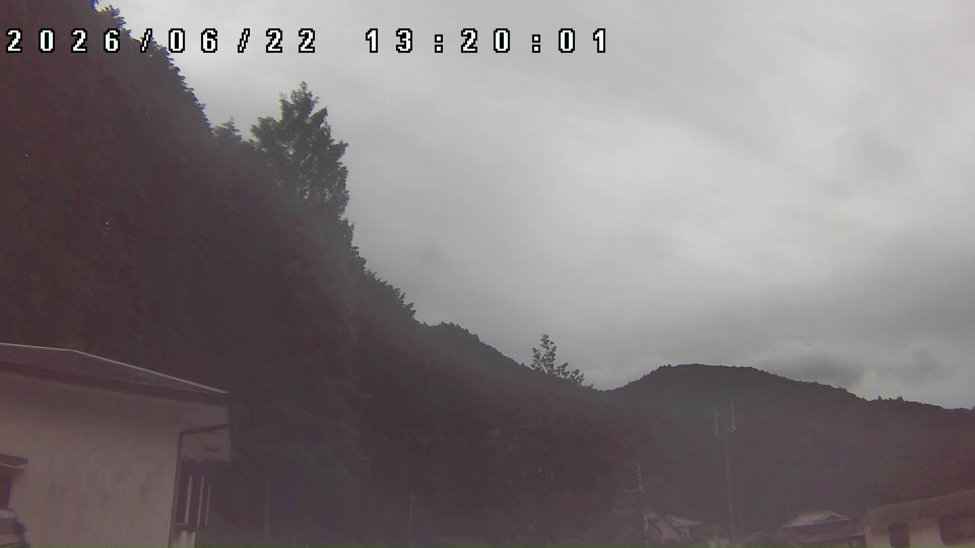 2026年6月22日 13:20ごろの金剛山登山口周辺の空