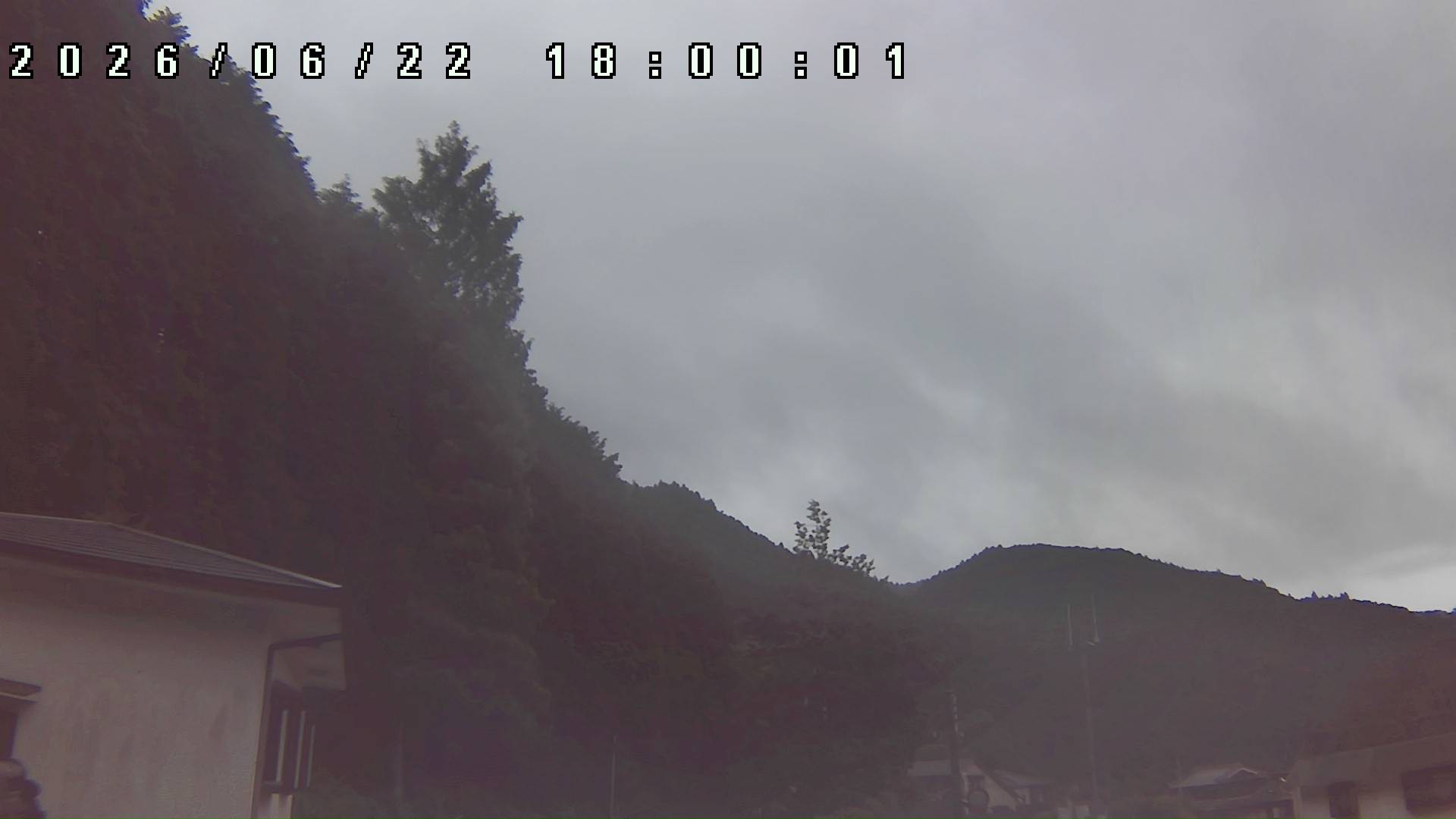 2026年6月22日 18:00ごろの金剛山登山口周辺の空