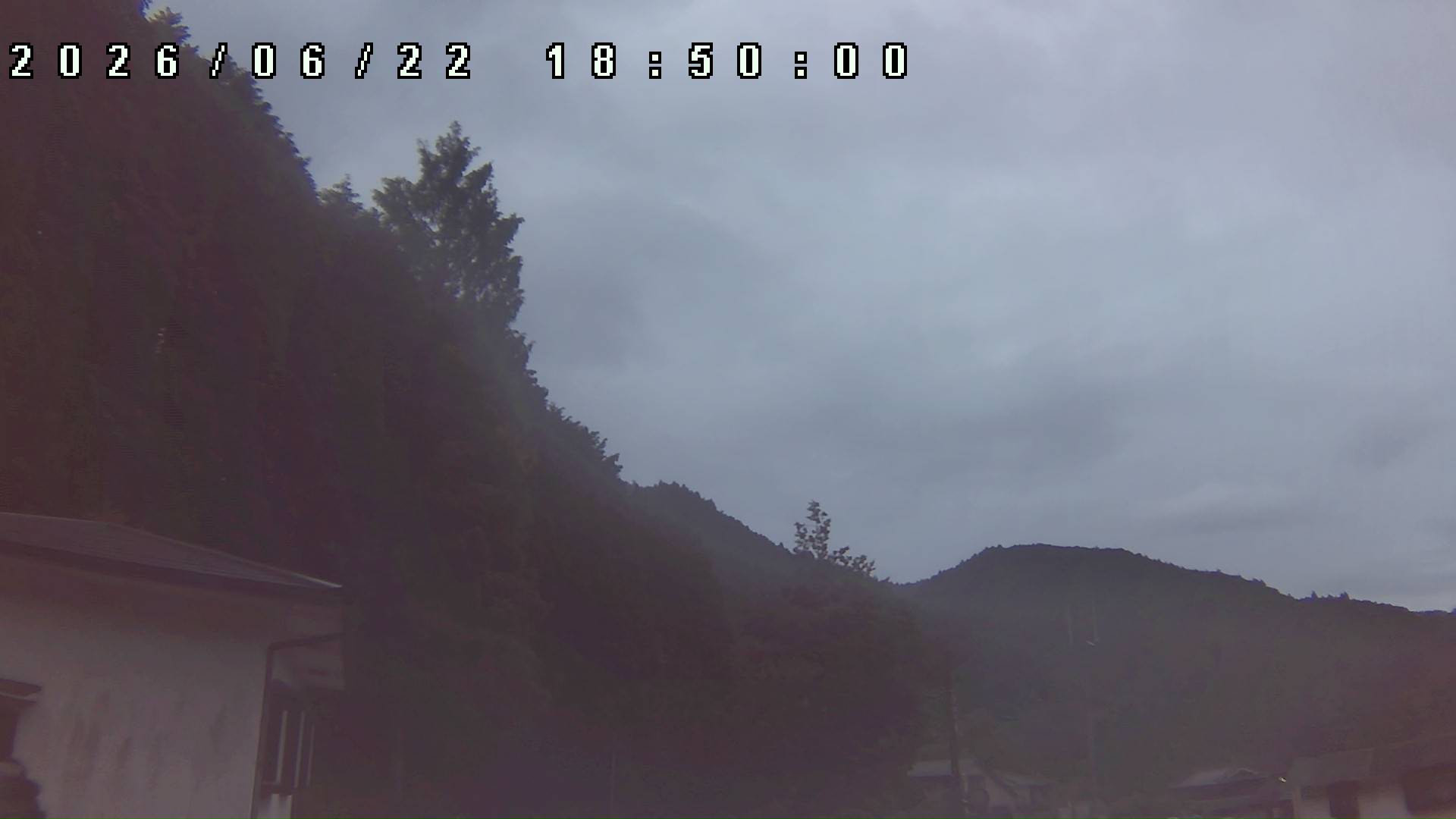 2026年6月22日 18:50ごろの金剛山登山口周辺の空