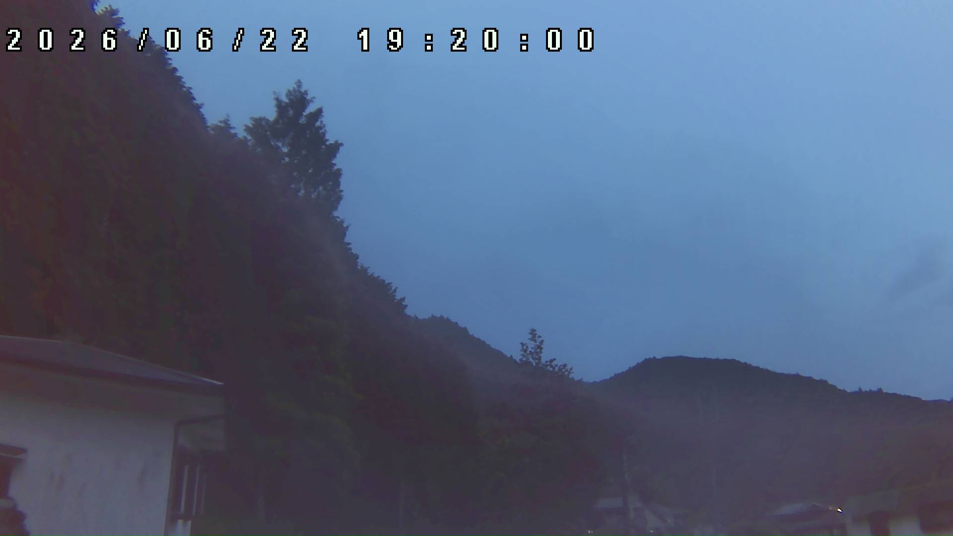 2026年6月22日 19:20ごろの金剛山登山口周辺の空