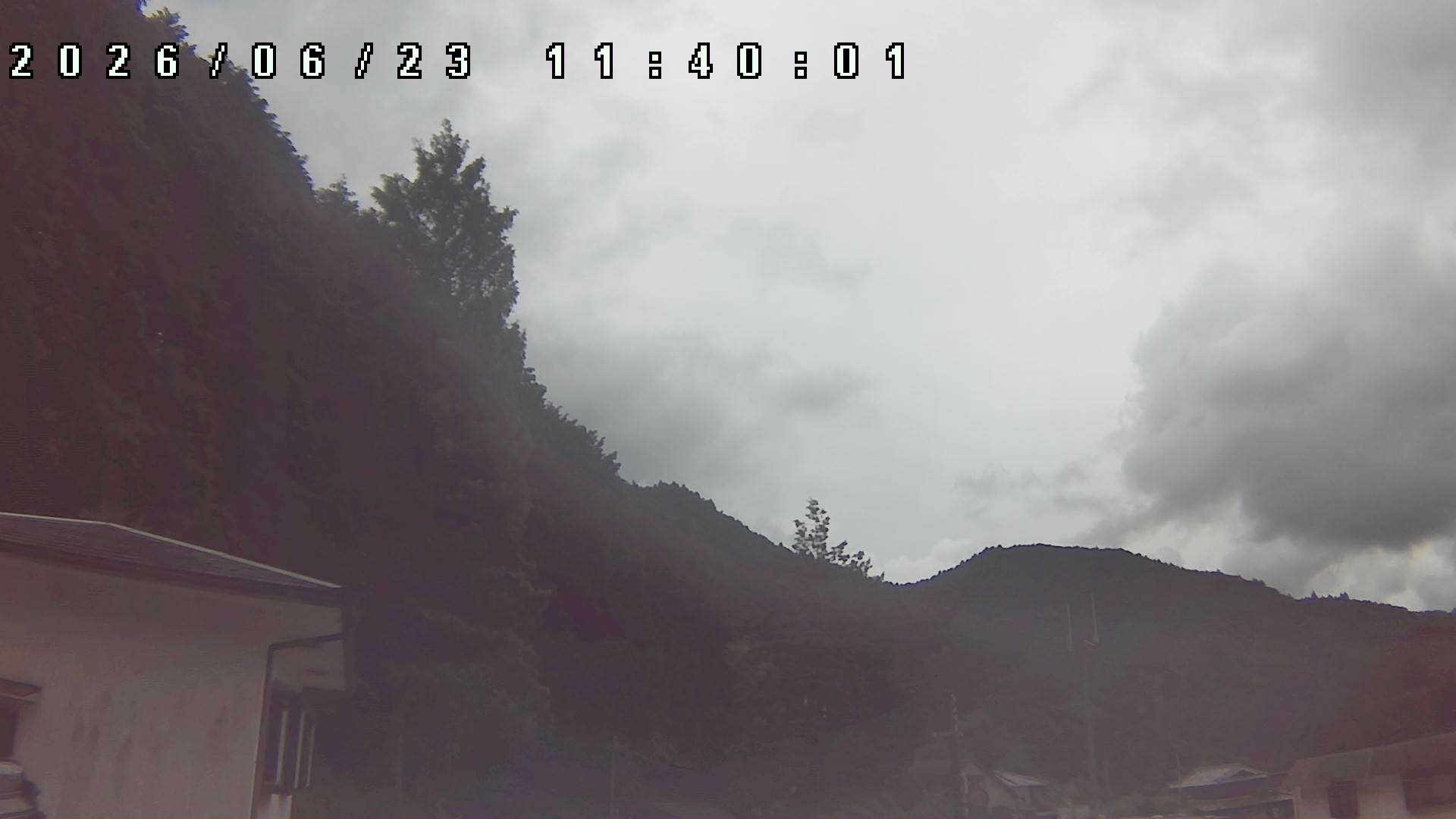 2026年6月23日 11:40ごろの金剛山登山口周辺の空