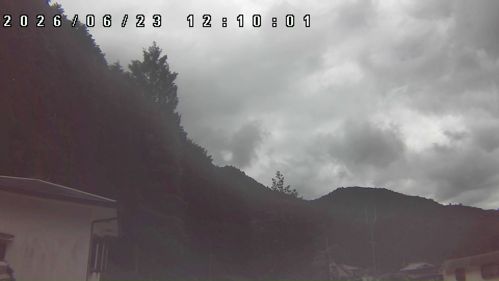 2026年6月23日 12:10ごろの金剛山登山口周辺の空