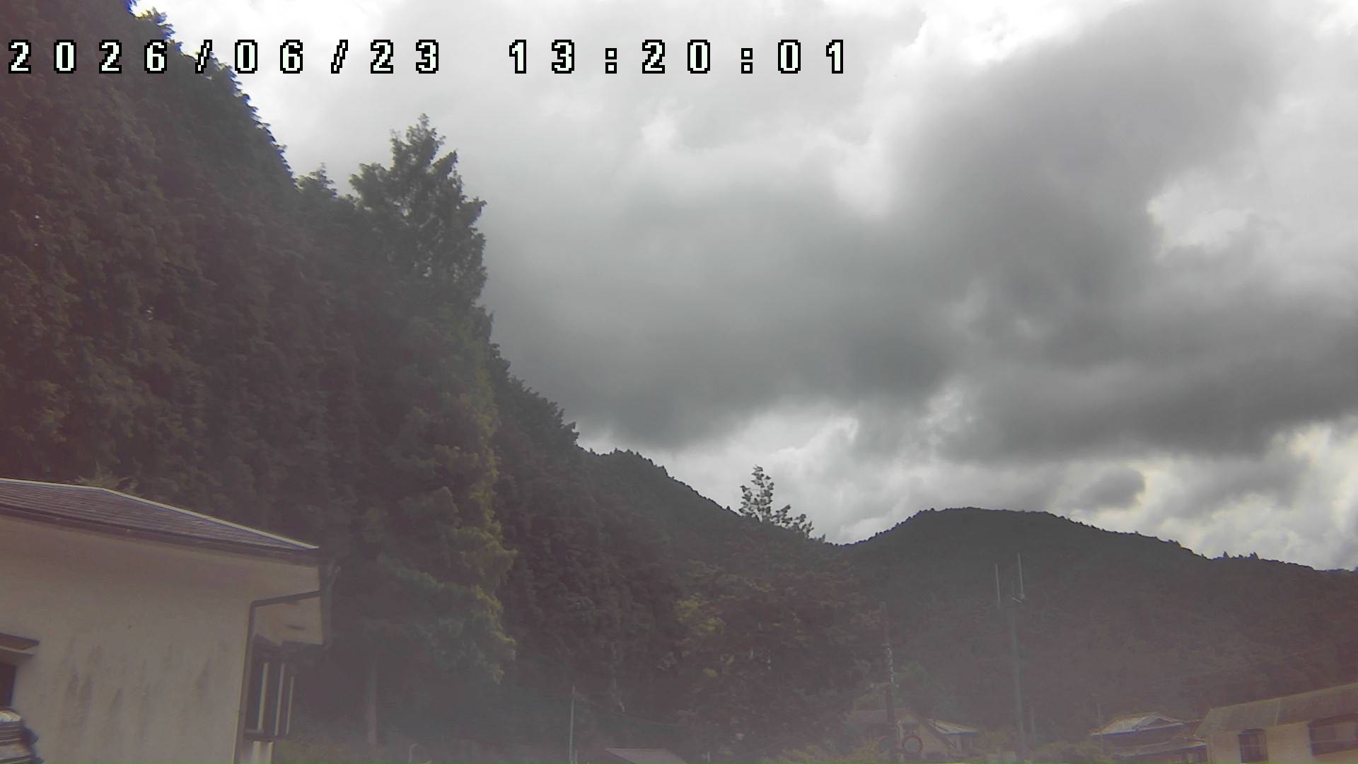 2026年6月23日 13:20ごろの金剛山登山口周辺の空