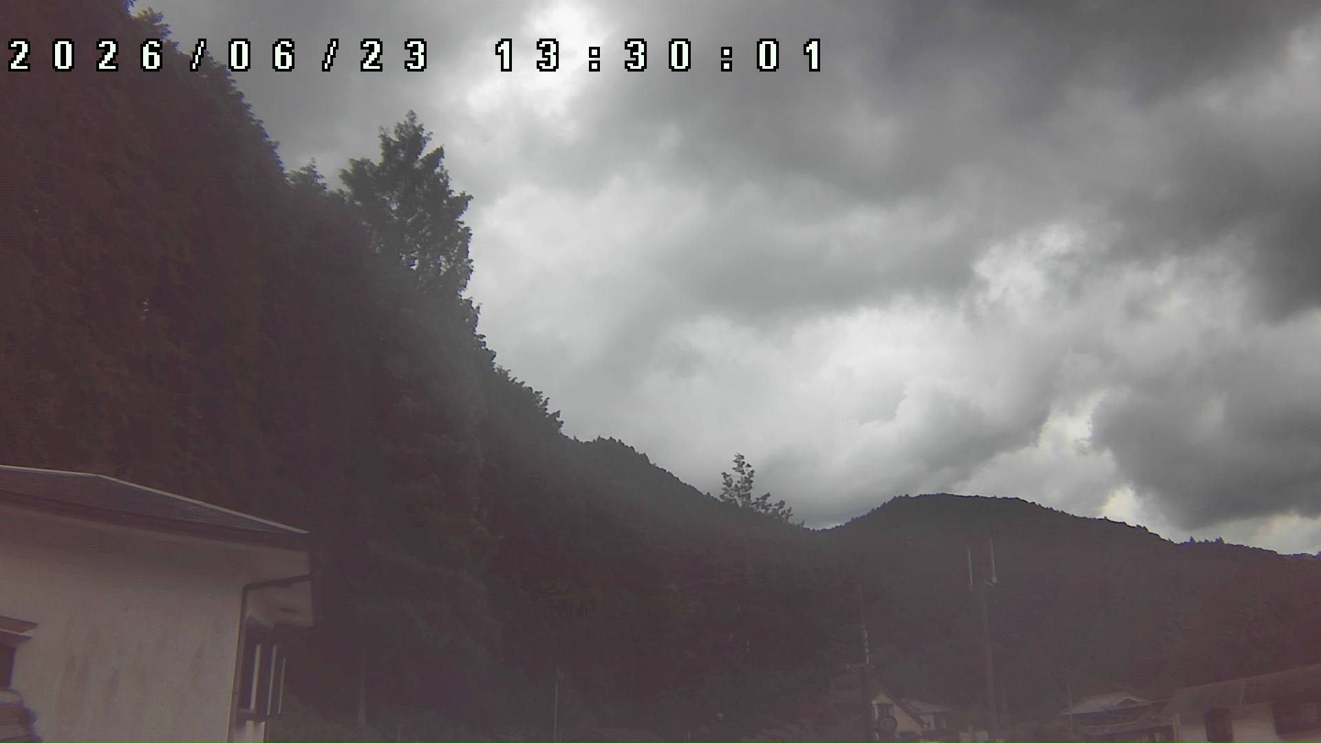 2026年6月23日 13:30ごろの金剛山登山口周辺の空