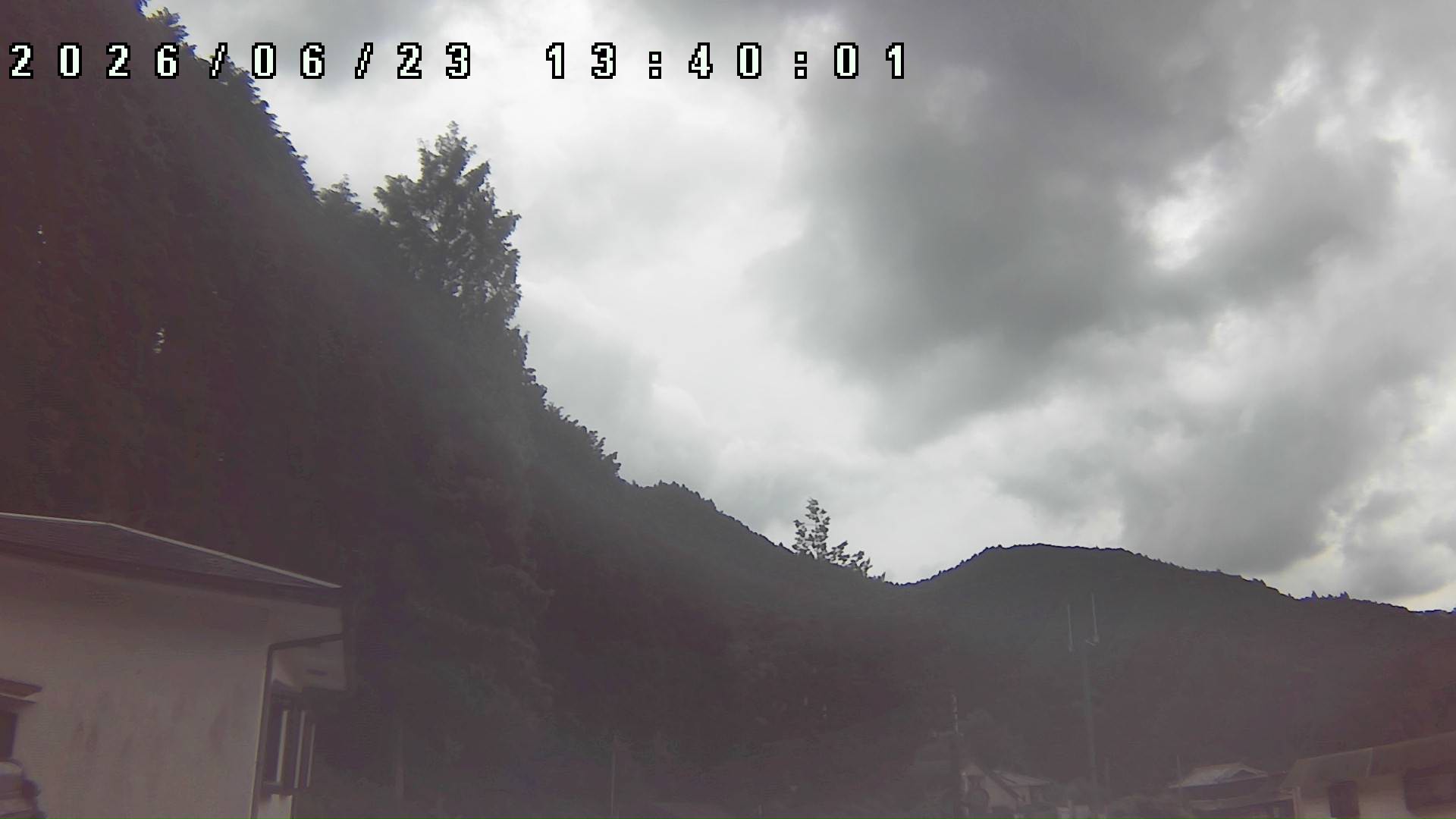 2026年6月23日 13:40ごろの金剛山登山口周辺の空