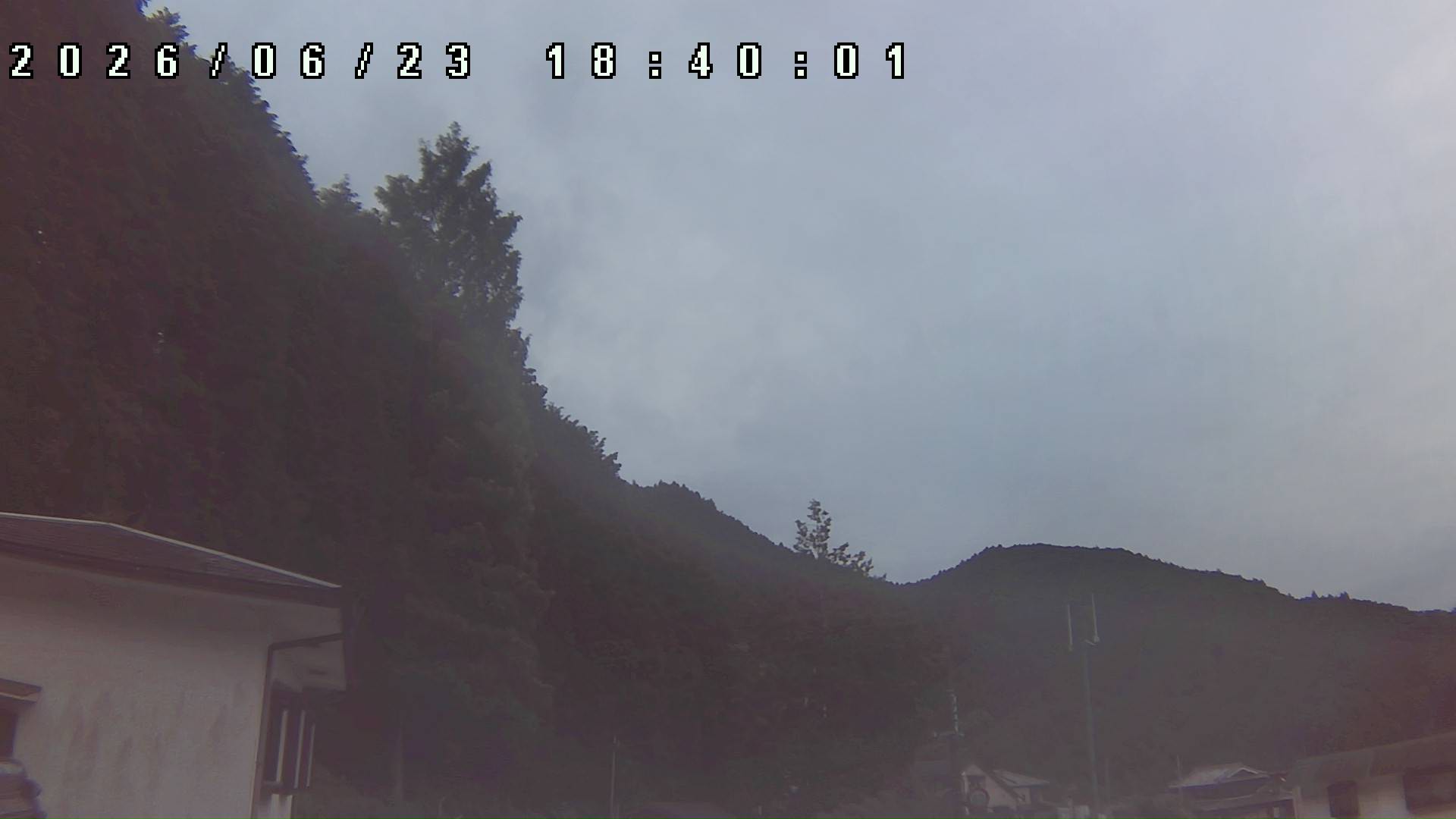 2026年6月23日 18:40ごろの金剛山登山口周辺の空