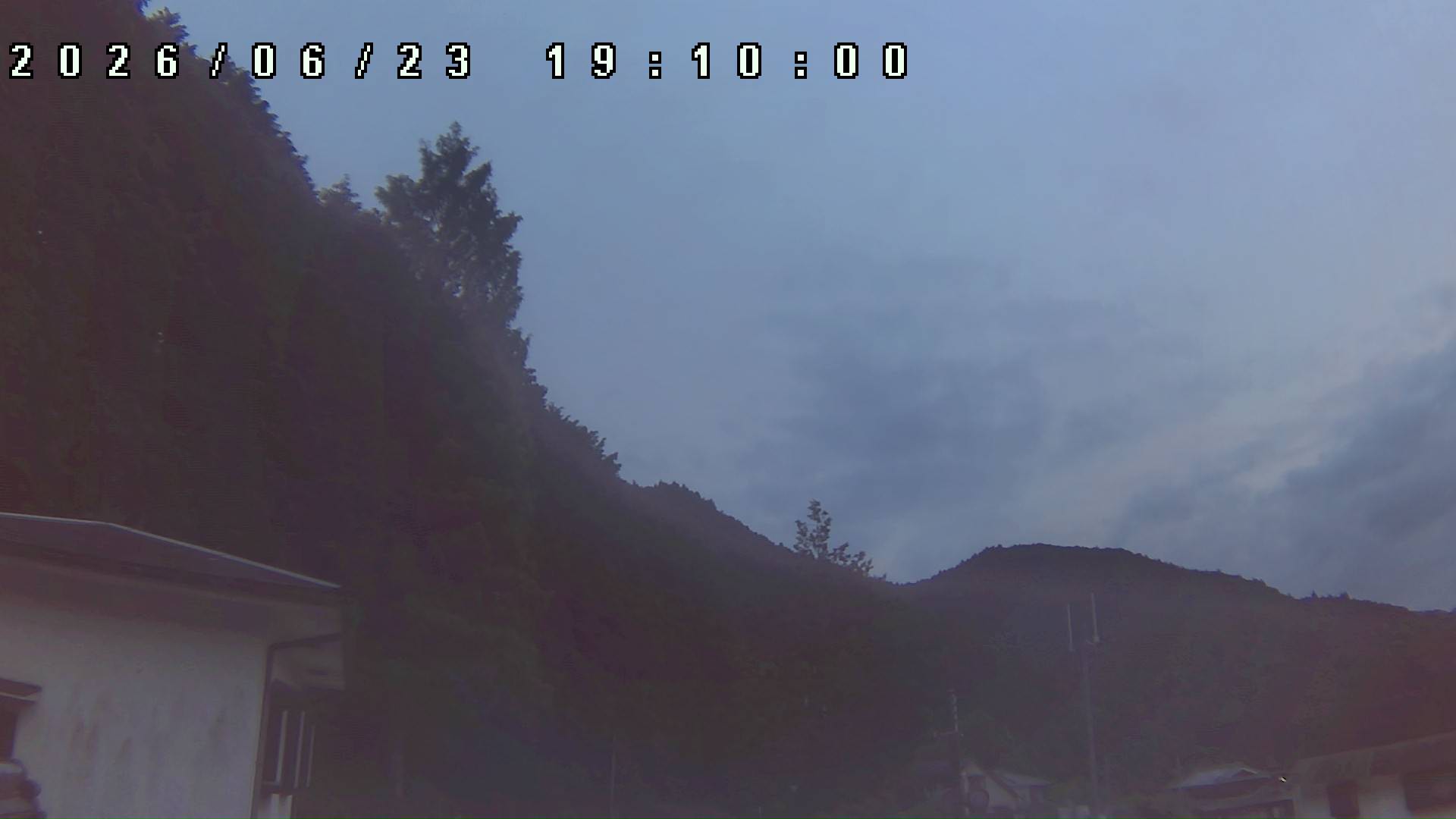 2026年6月23日 19:10ごろの金剛山登山口周辺の空