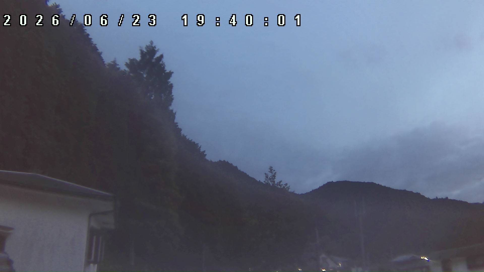 2026年6月23日 19:40ごろの金剛山登山口周辺の空