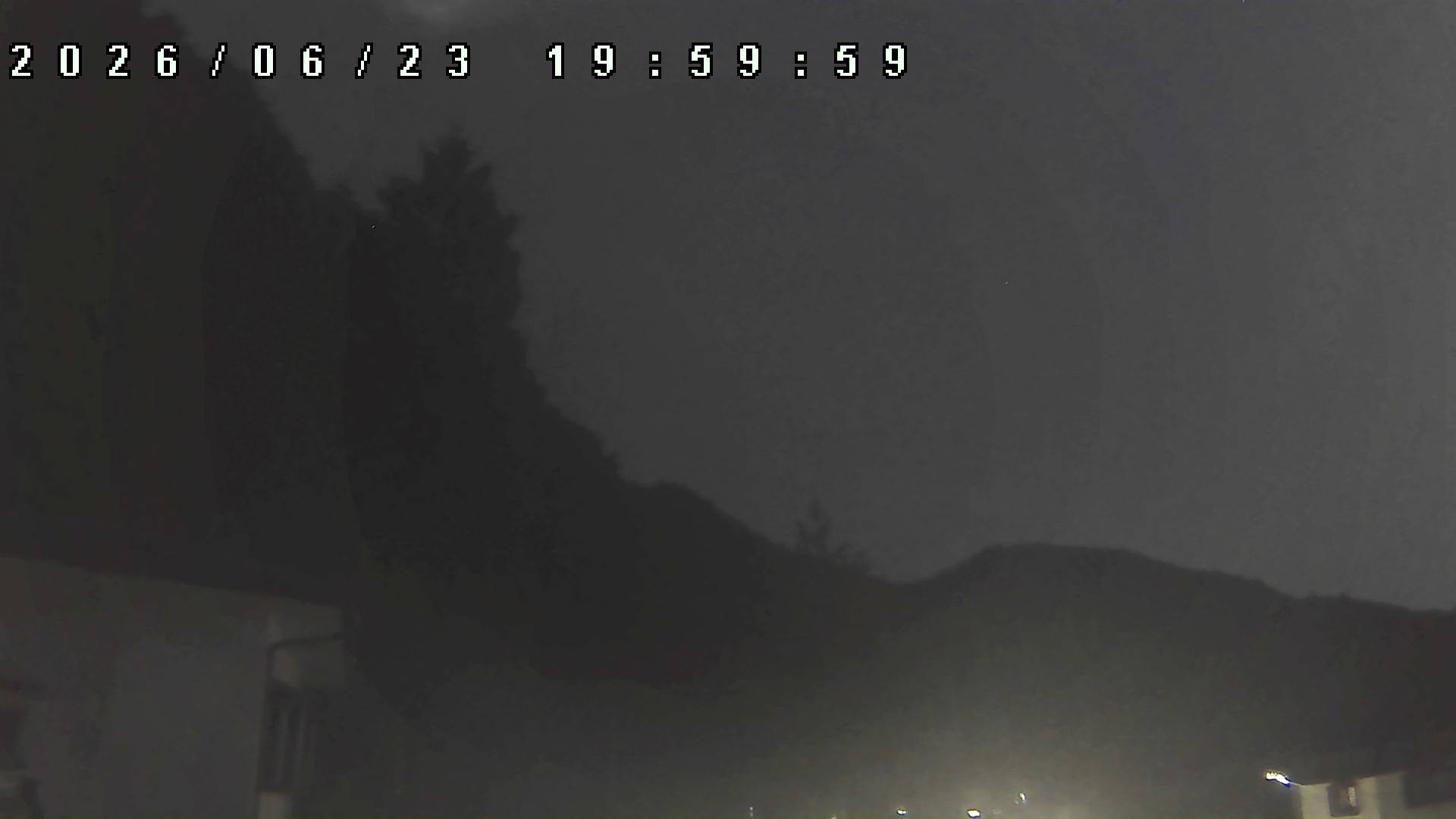2026年6月23日 20:00ごろの金剛山登山口周辺の空