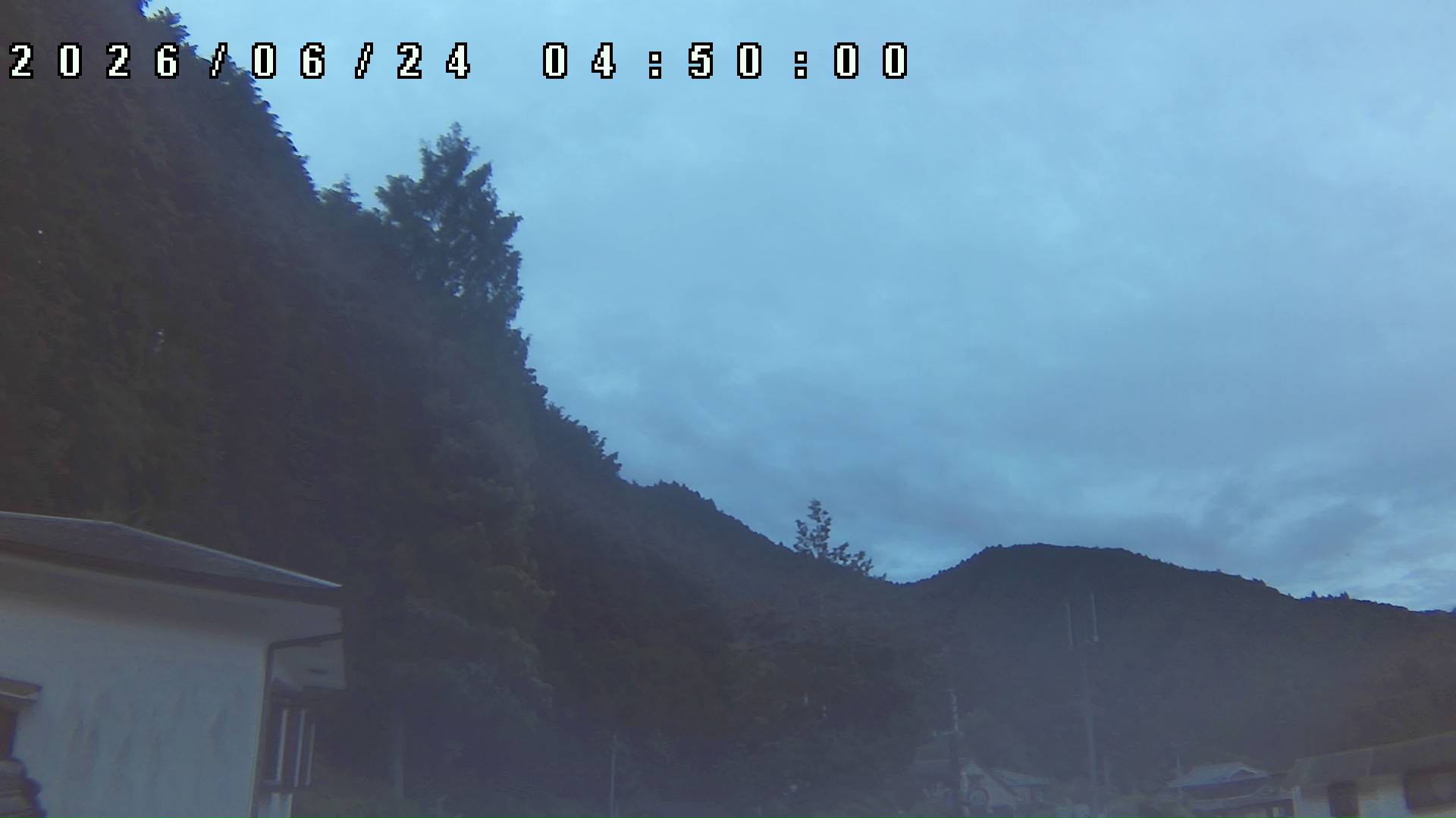2026年6月24日 04:50ごろの金剛山登山口周辺の空
