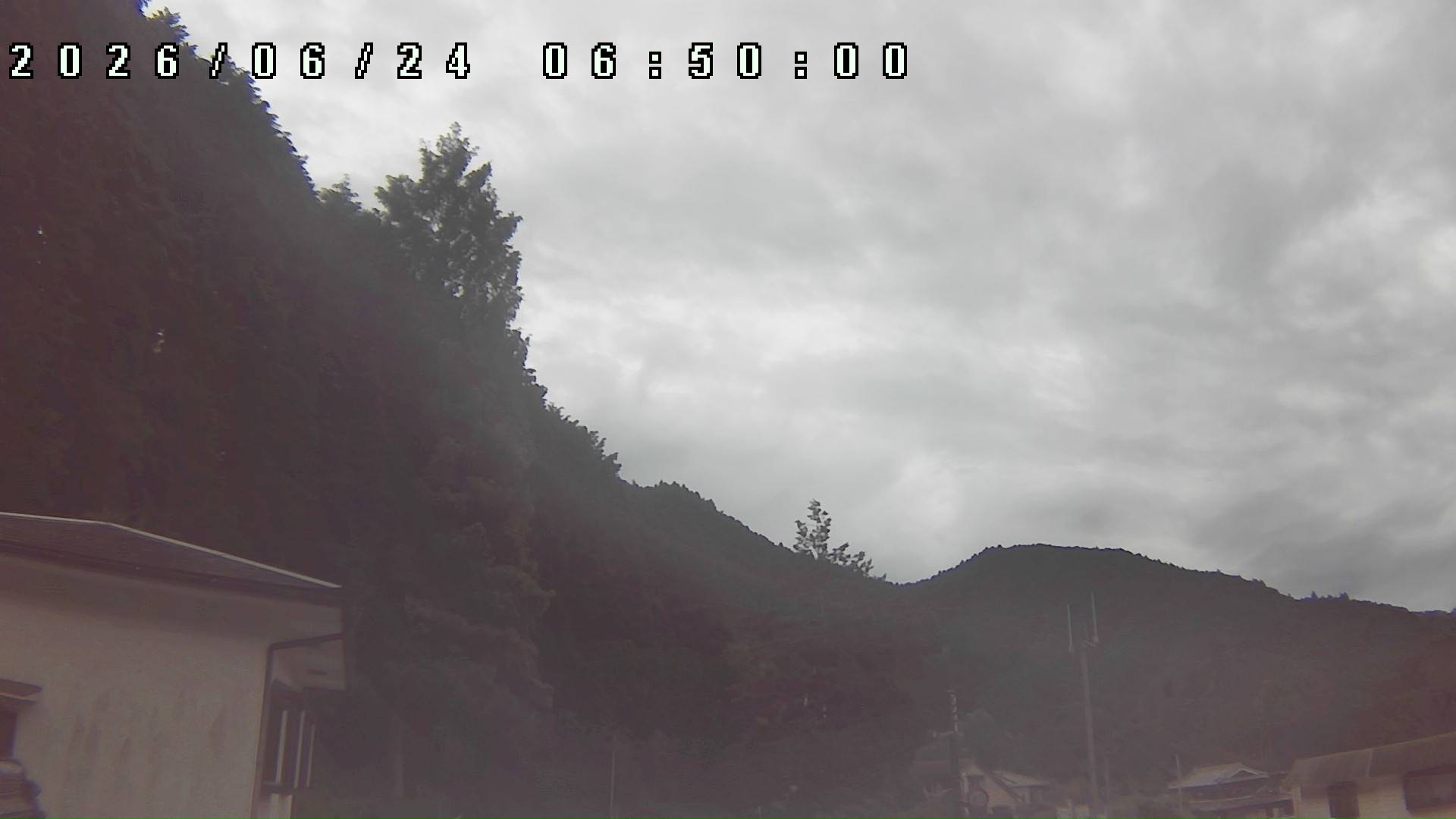 2026年6月24日 06:50ごろの金剛山登山口周辺の空