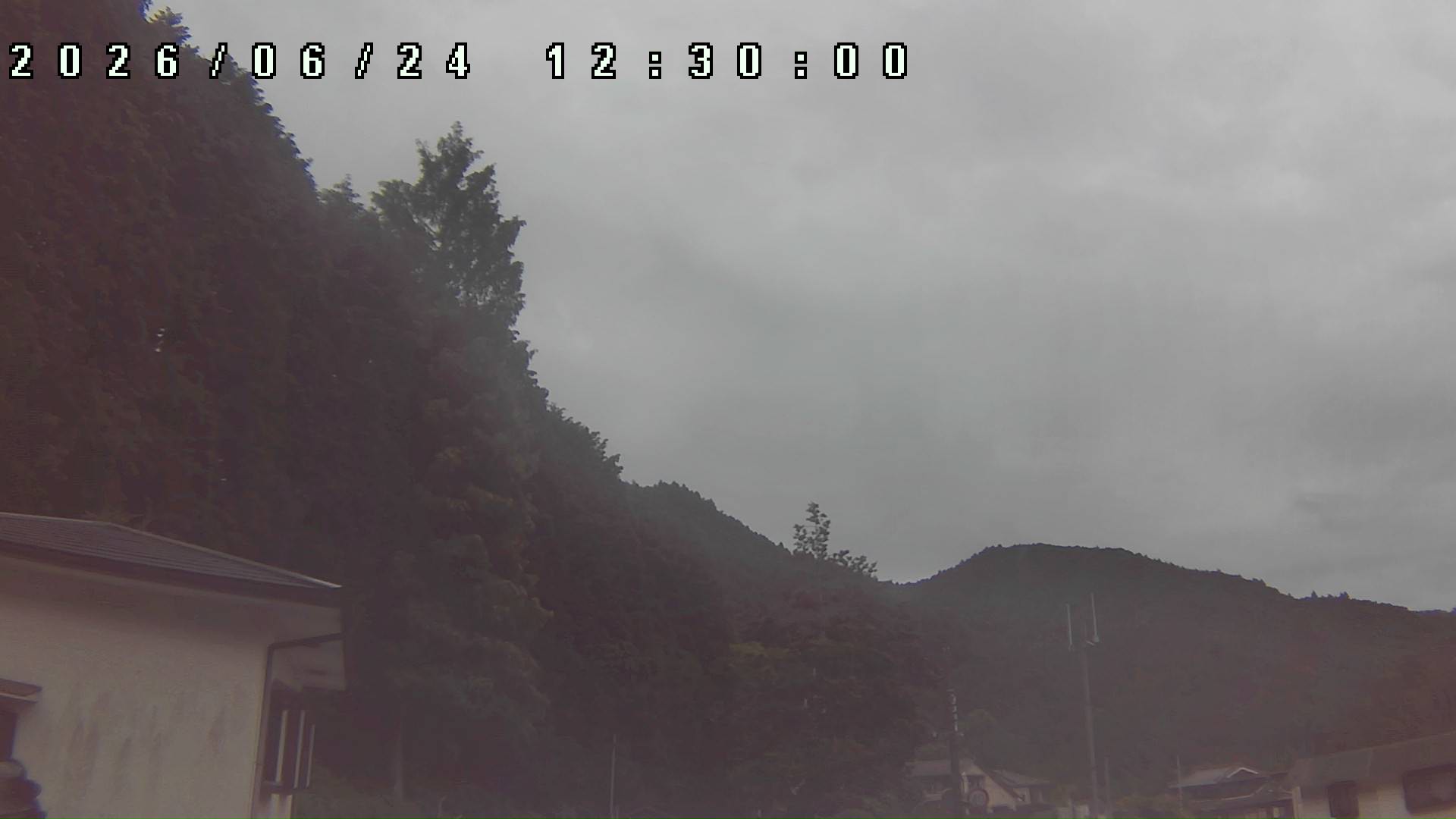 2026年6月24日 12:30ごろの金剛山登山口周辺の空