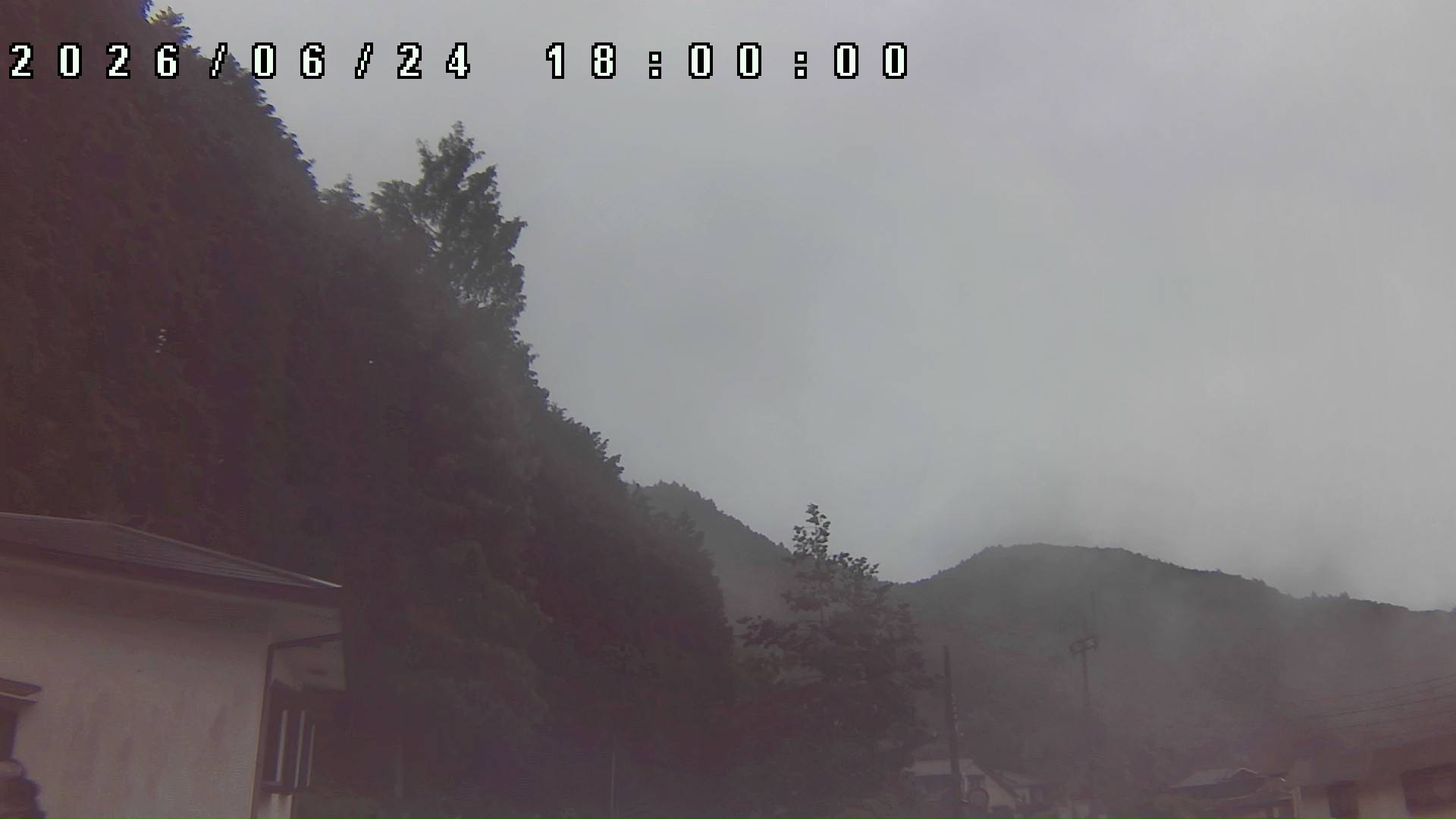 2026年6月24日 18:00ごろの金剛山登山口周辺の空
