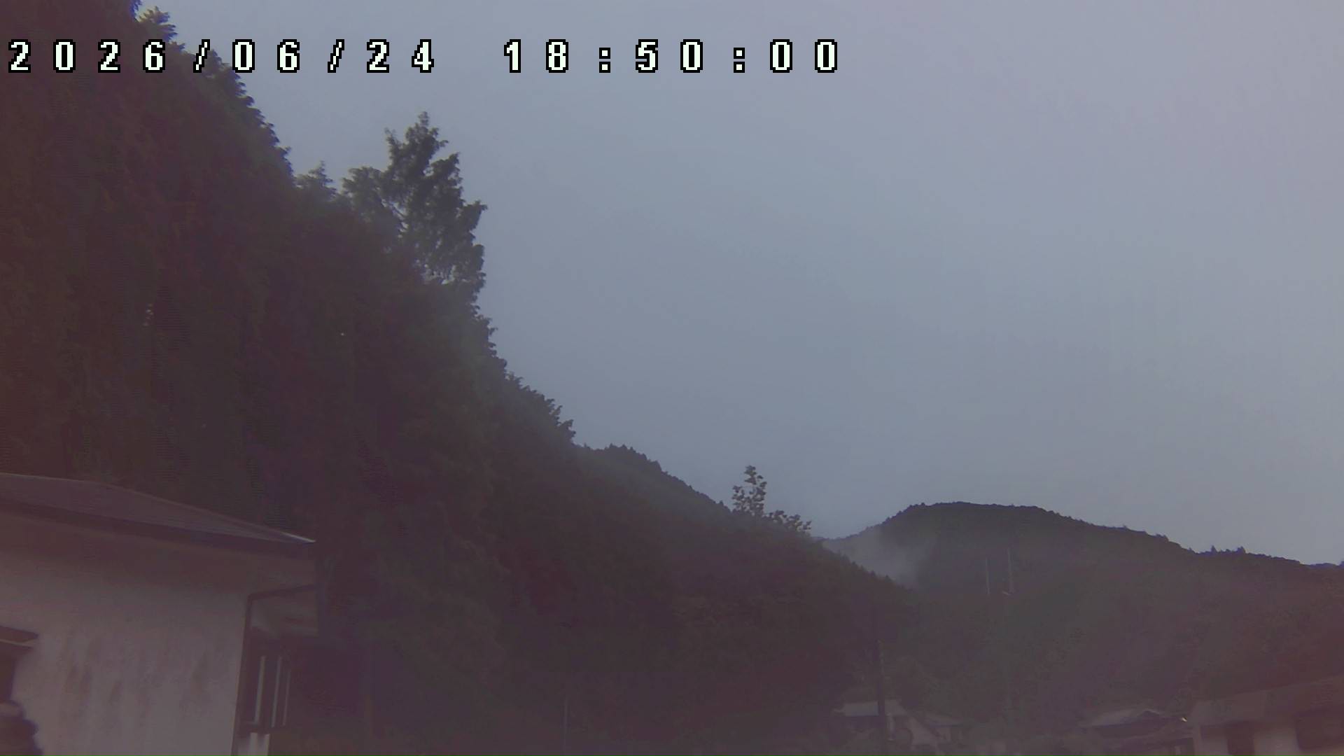 2026年6月24日 18:50ごろの金剛山登山口周辺の空