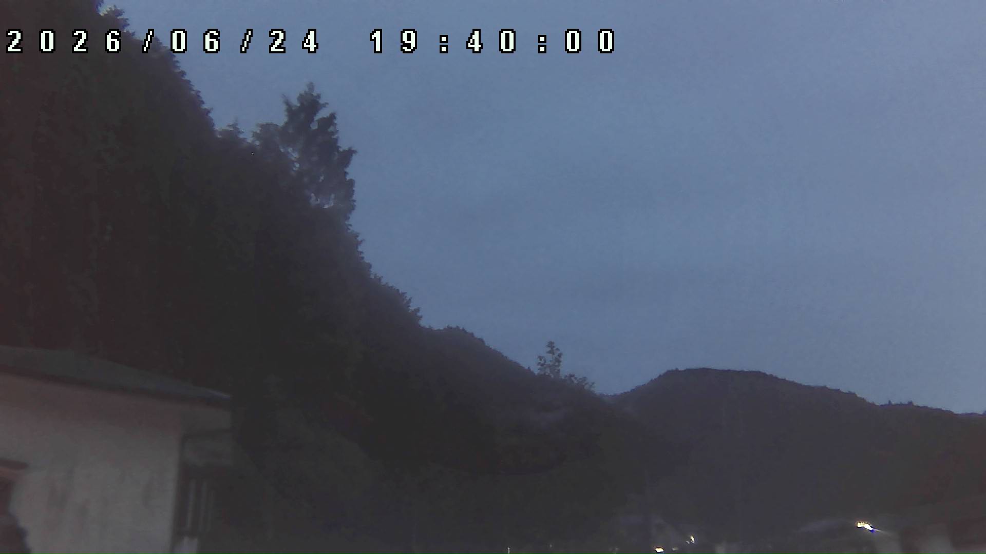 2026年6月24日 19:40ごろの金剛山登山口周辺の空
