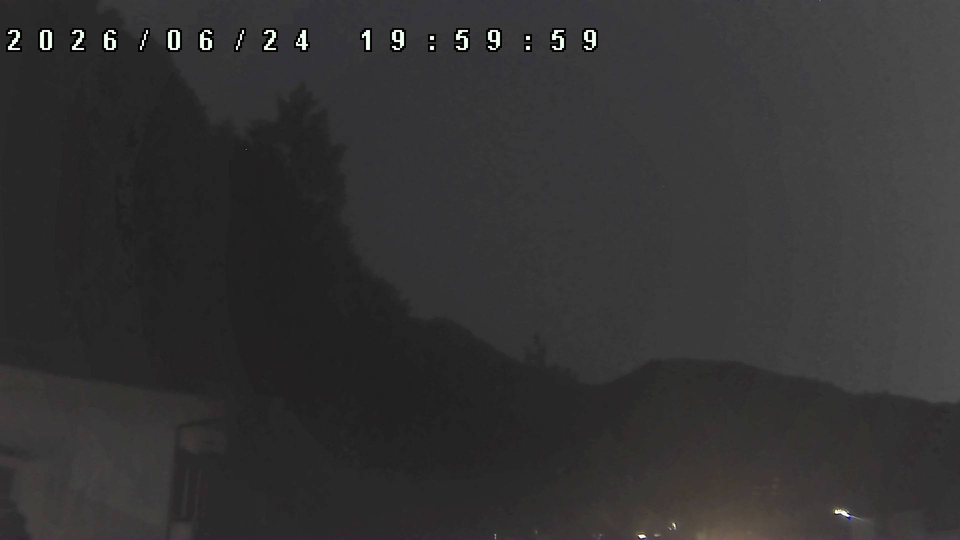 2026年6月24日 20:00ごろの金剛山登山口周辺の空
