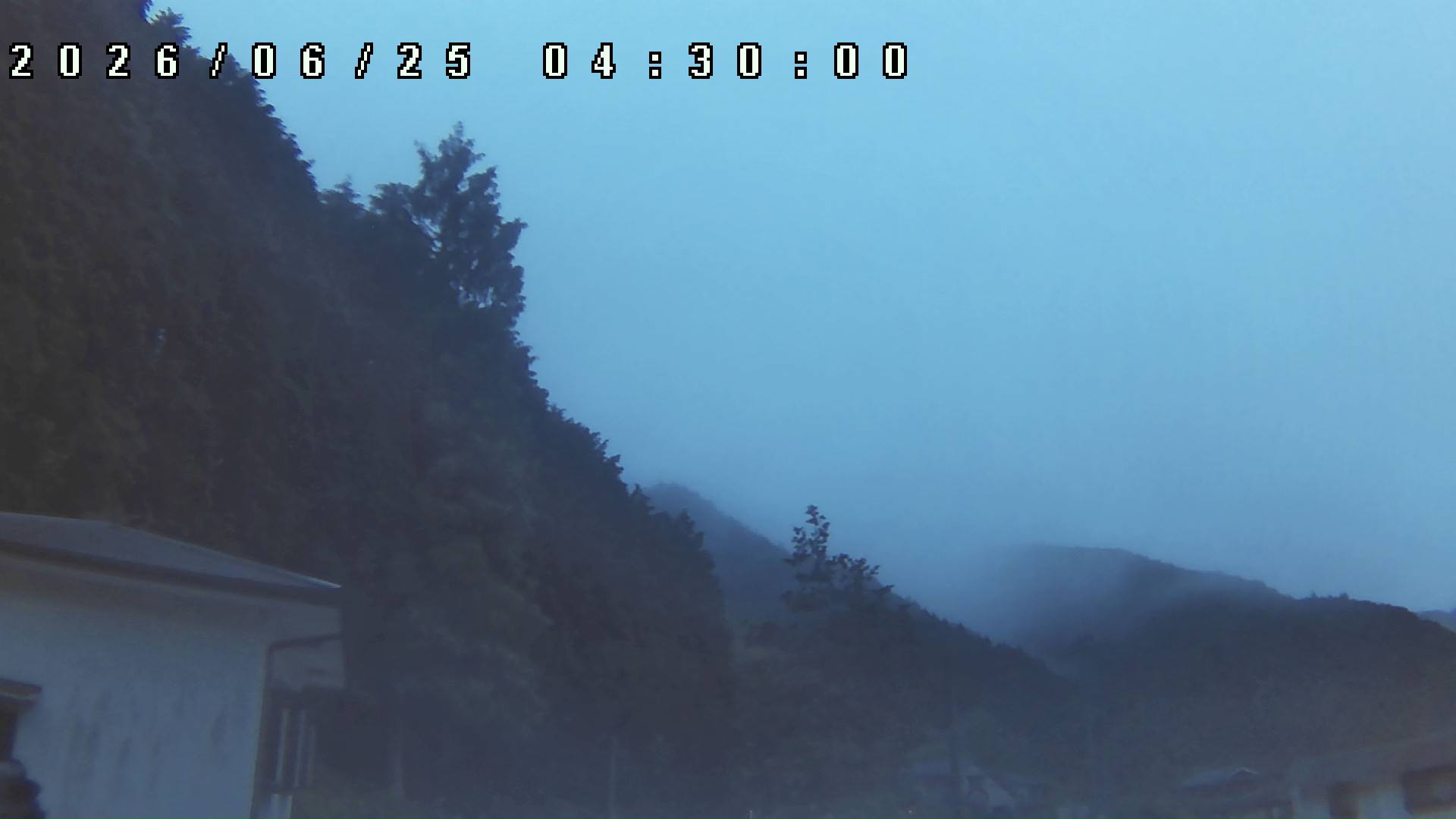 2026年6月25日 04:30ごろの金剛山登山口周辺の空