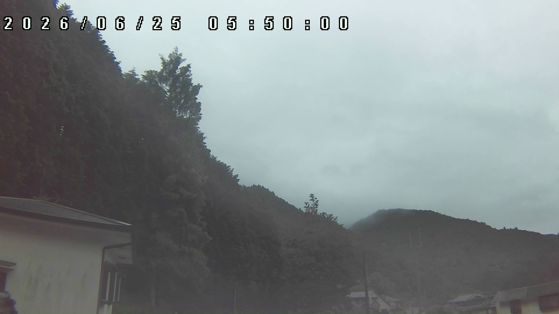 2026年6月25日 05:50ごろの金剛山登山口周辺の空