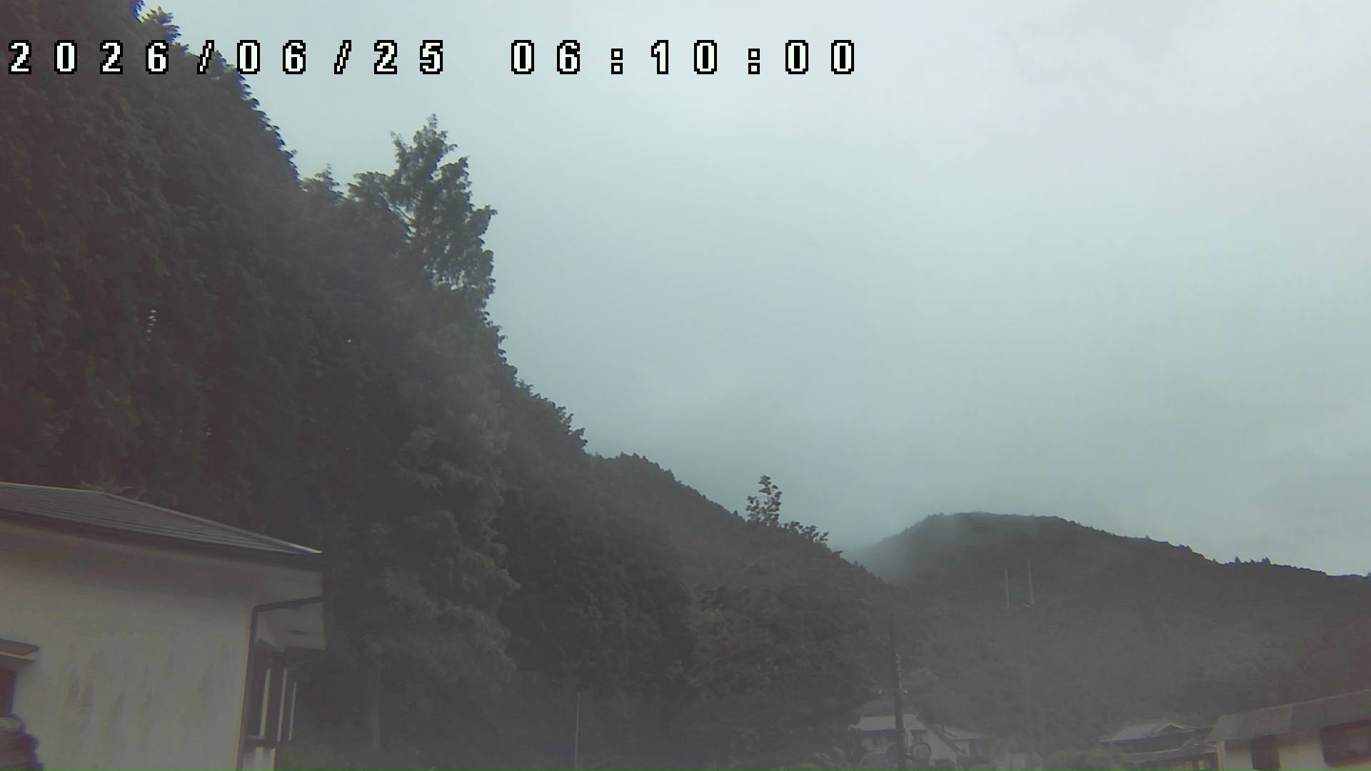 2026年6月25日 06:10ごろの金剛山登山口周辺の空