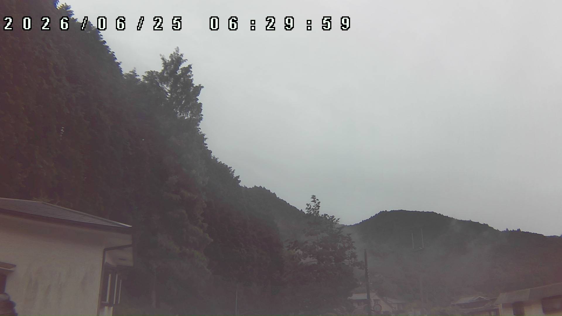 2026年6月25日 06:30ごろの金剛山登山口周辺の空