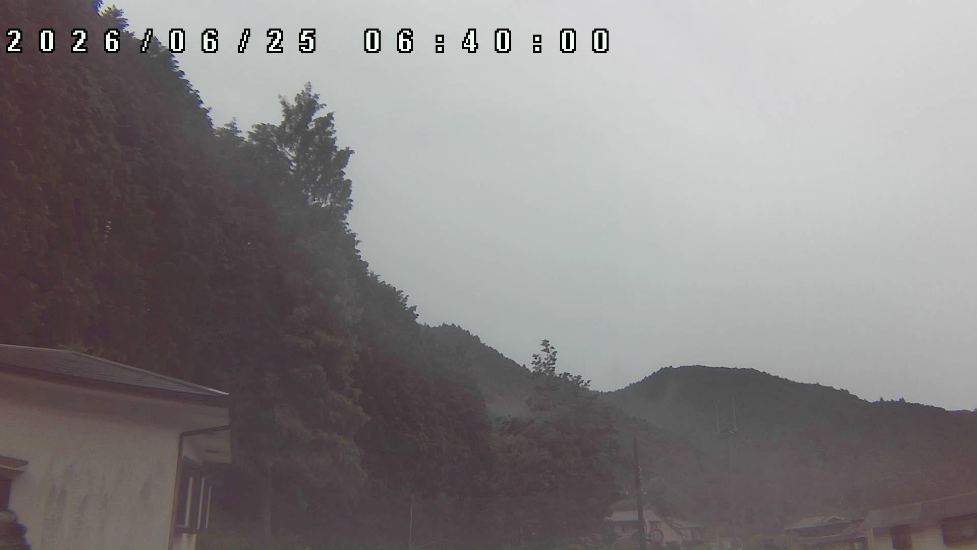 2026年6月25日 06:40ごろの金剛山登山口周辺の空