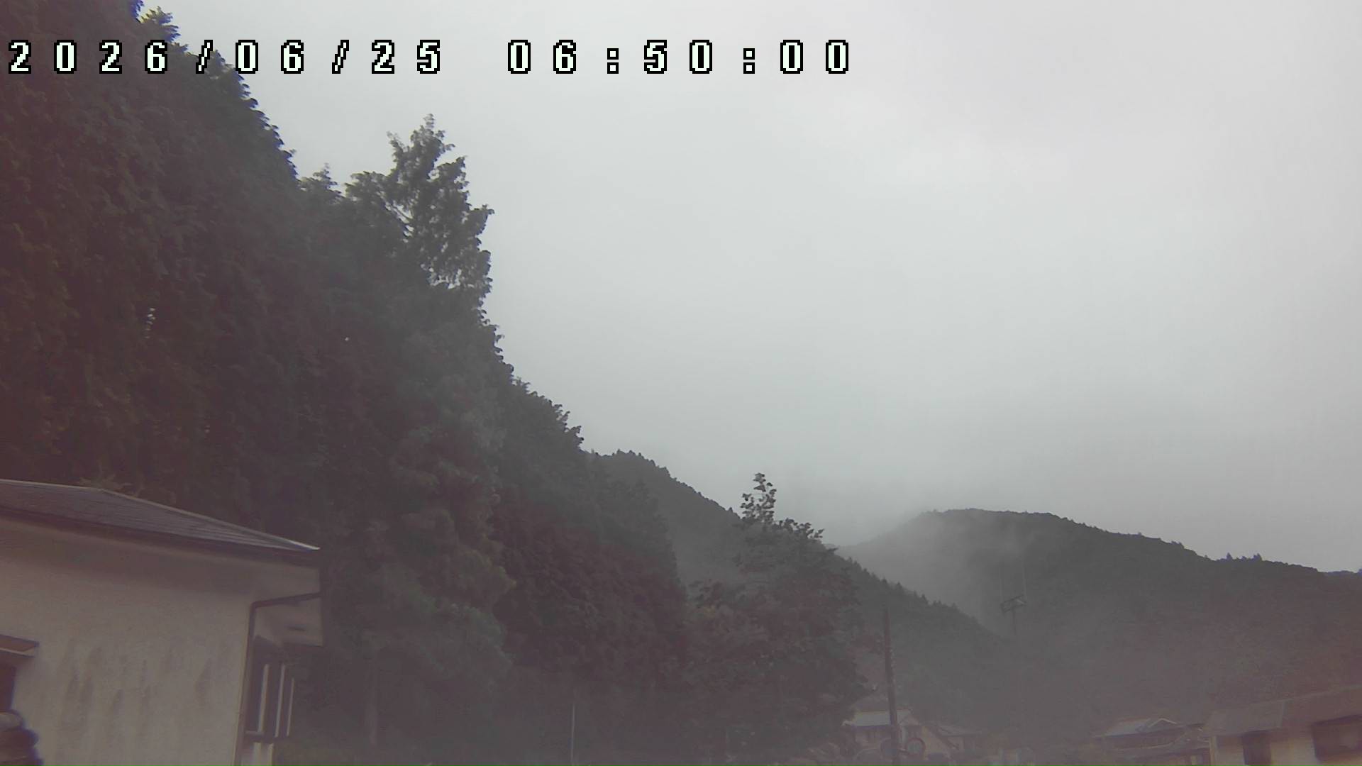 2026年6月25日 06:50ごろの金剛山登山口周辺の空