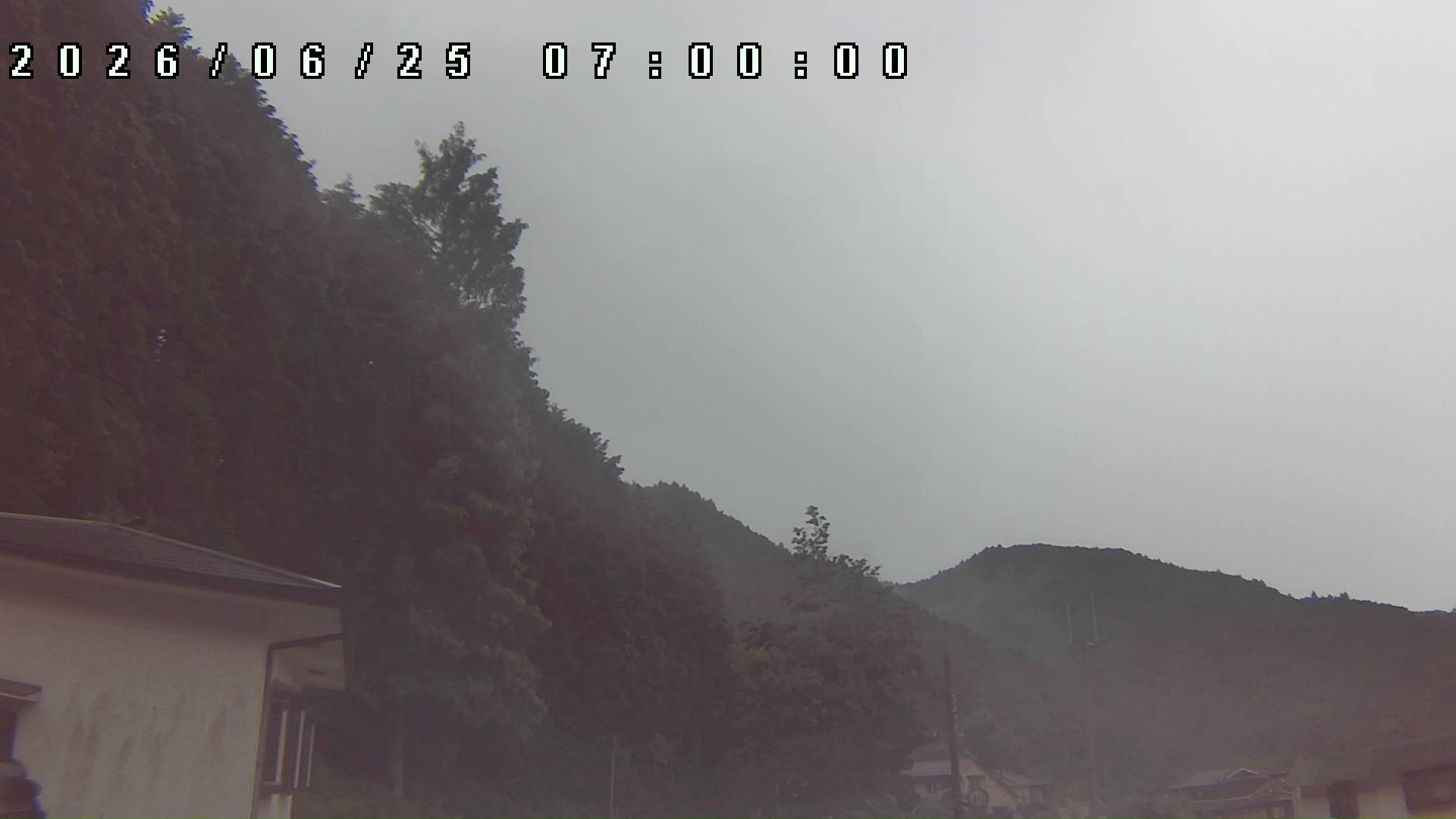 2026年6月25日 07:00ごろの金剛山登山口周辺の空