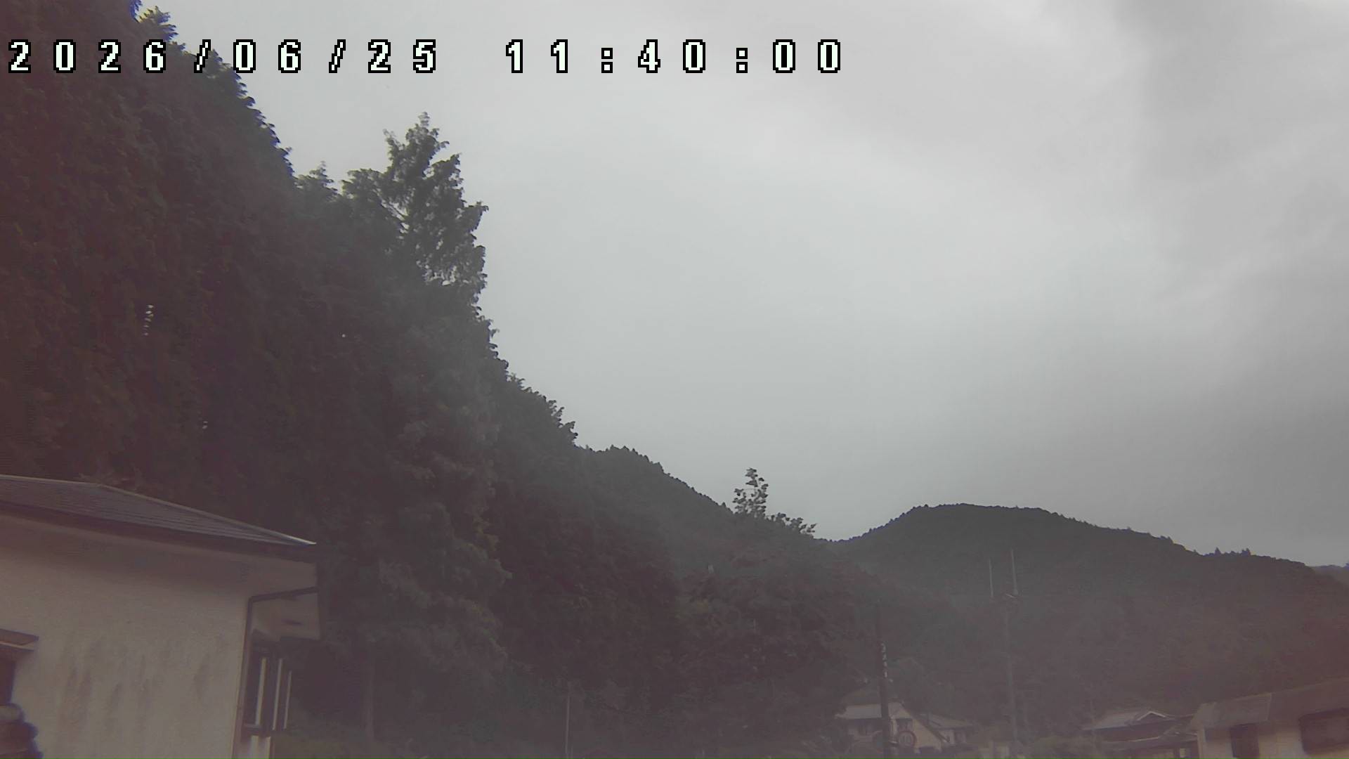 2026年6月25日 11:40ごろの金剛山登山口周辺の空
