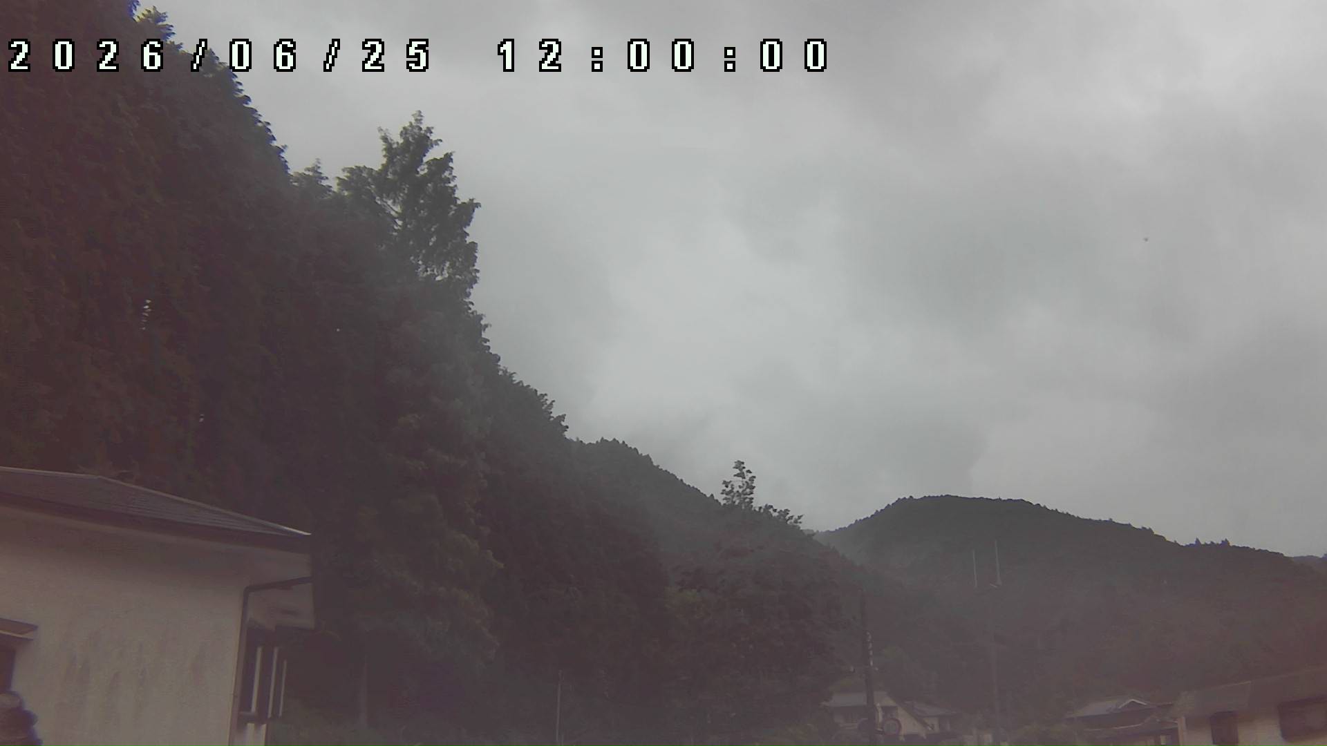 2026年6月25日 12:00ごろの金剛山登山口周辺の空