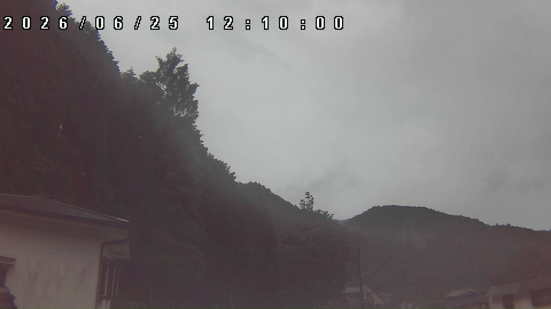2026年6月25日 12:10ごろの金剛山登山口周辺の空