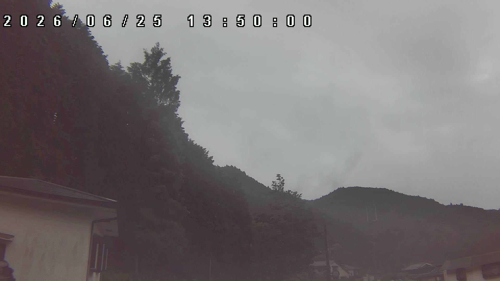 2026年6月25日 13:50ごろの金剛山登山口周辺の空
