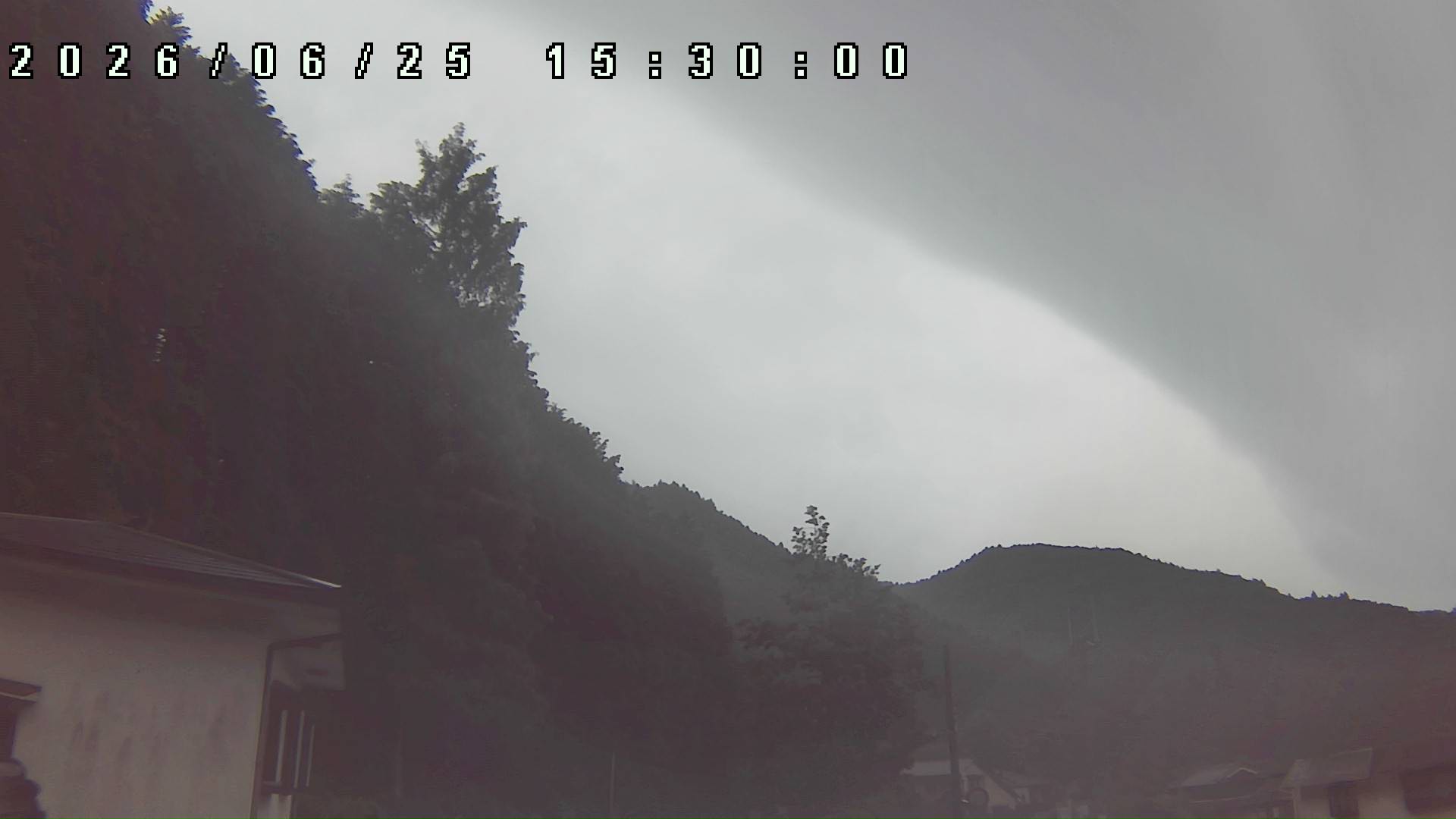 2026年6月25日 15:30ごろの金剛山登山口周辺の空