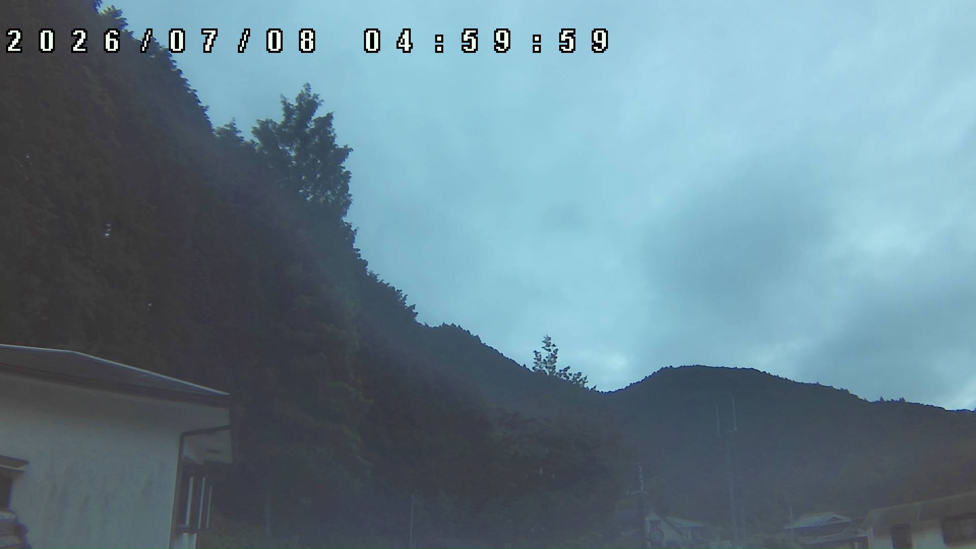 2026年7月8日 05:00ごろの金剛山登山口周辺の空