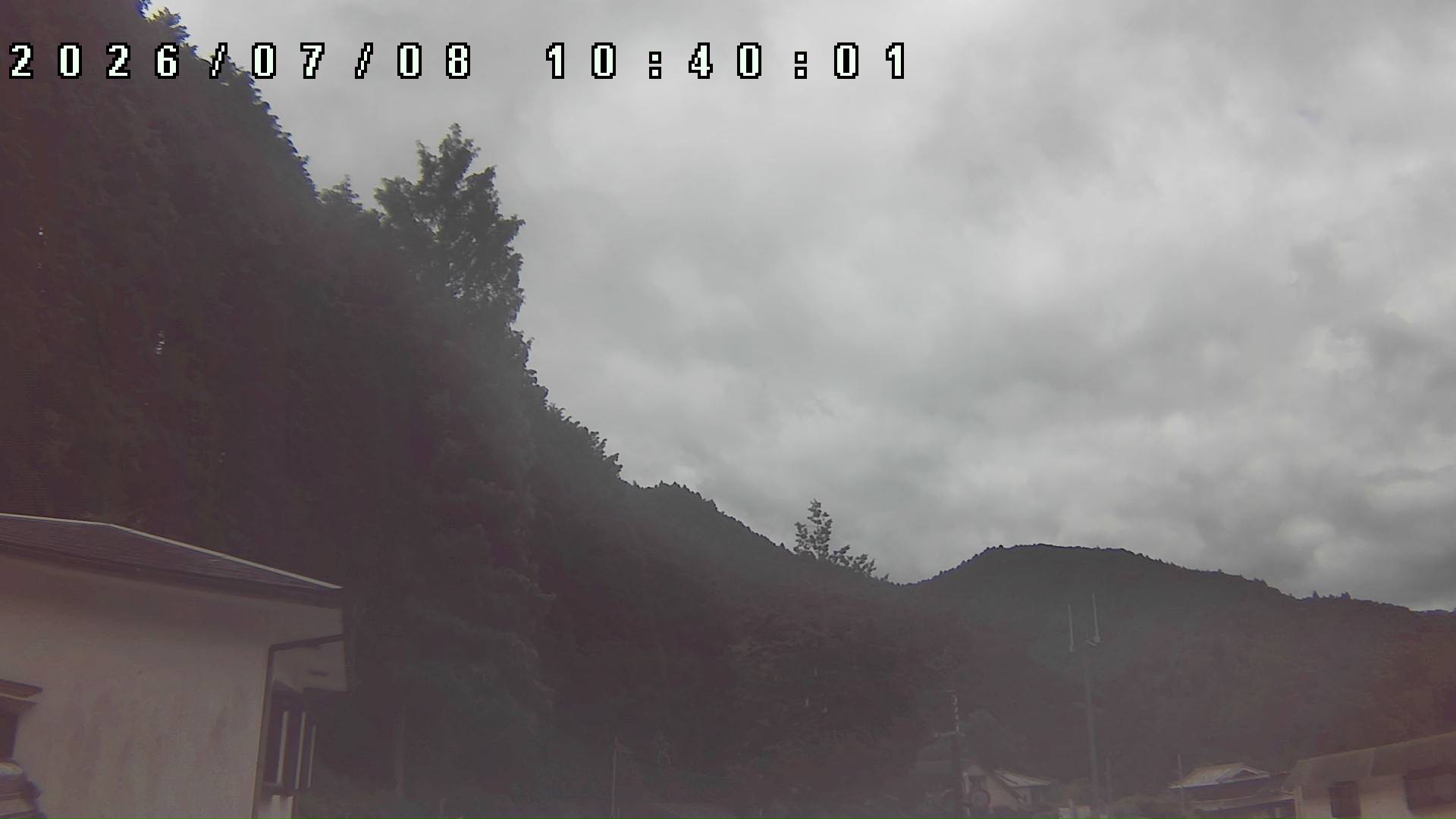 2026年7月8日 10:40ごろの金剛山登山口周辺の空