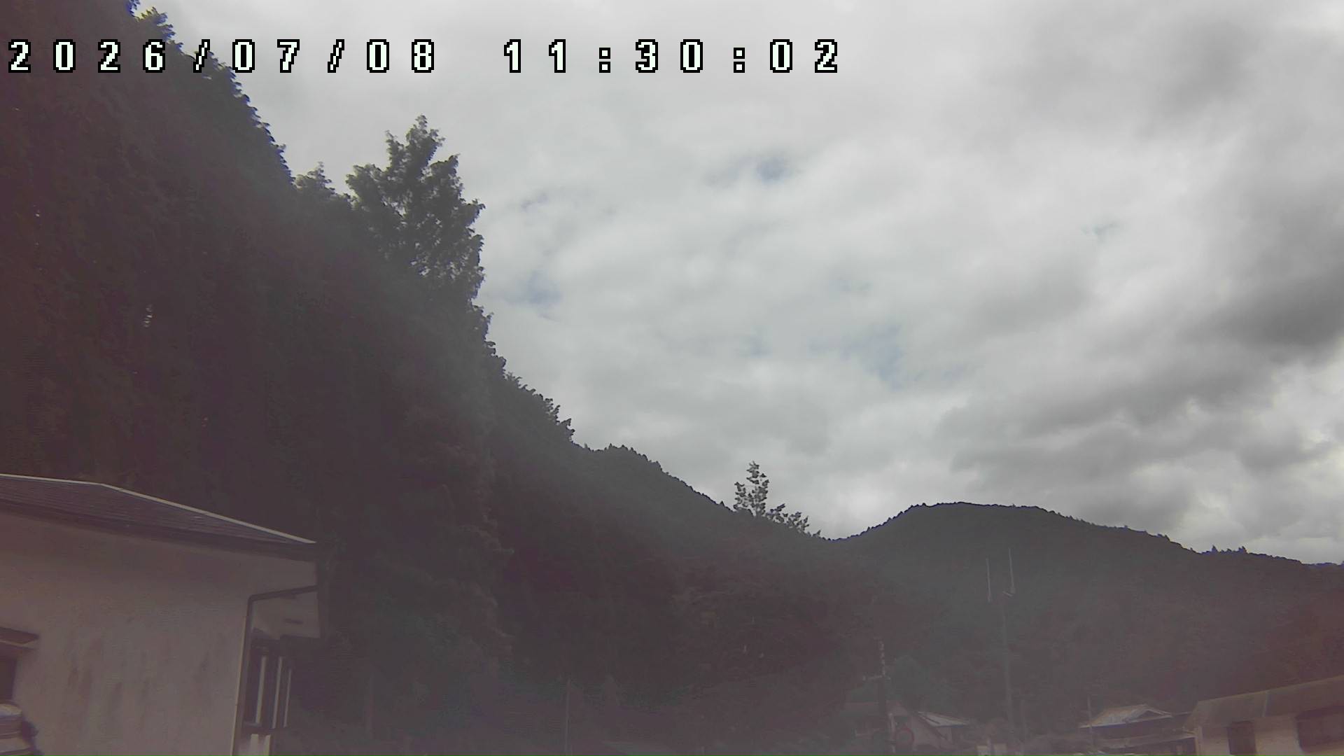 2026年7月8日 11:30ごろの金剛山登山口周辺の空