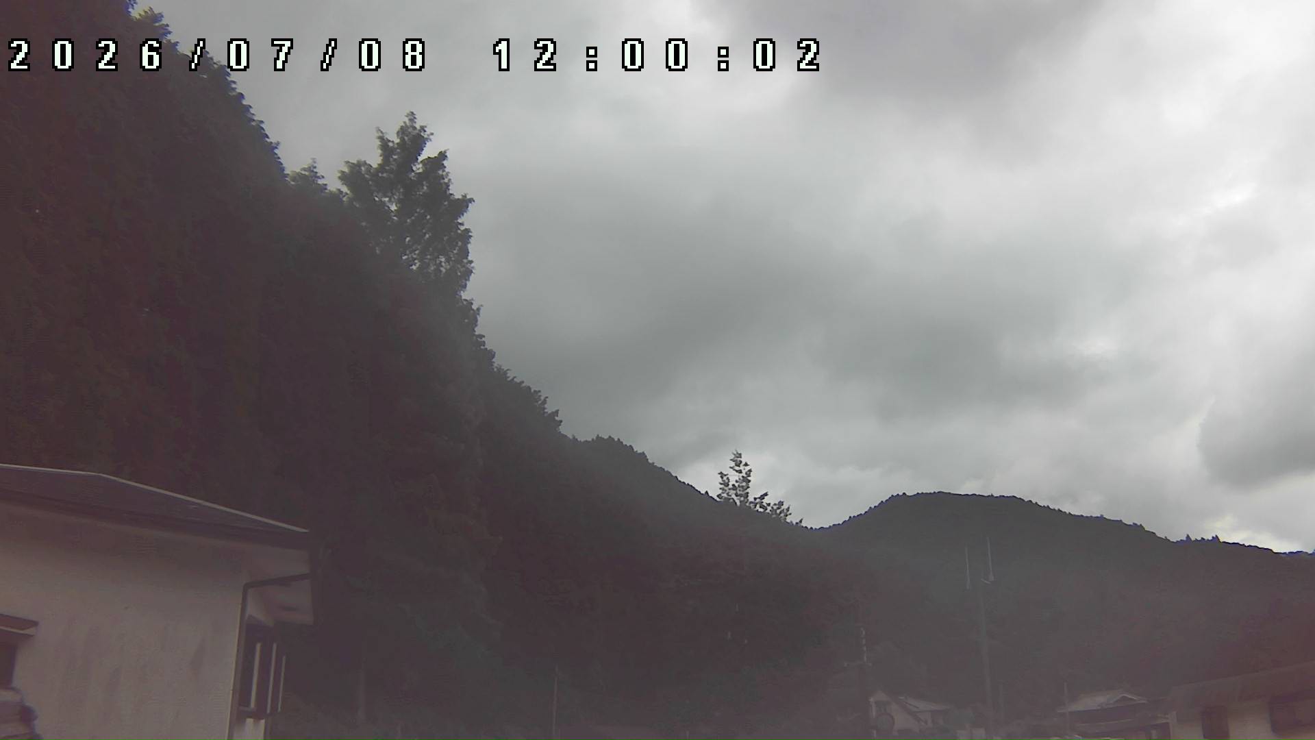 2026年7月8日 12:00ごろの金剛山登山口周辺の空