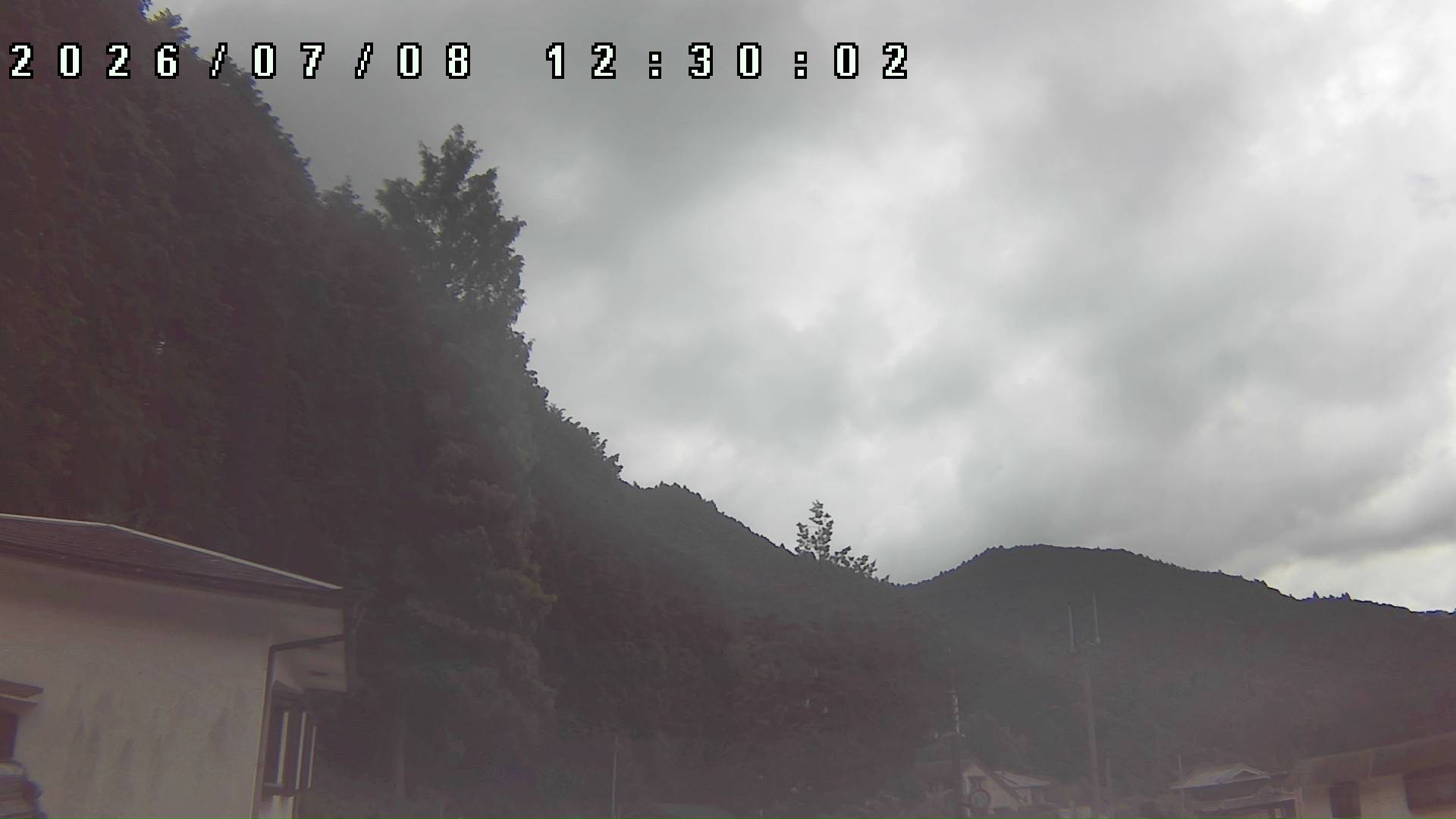 2026年7月8日 12:30ごろの金剛山登山口周辺の空
