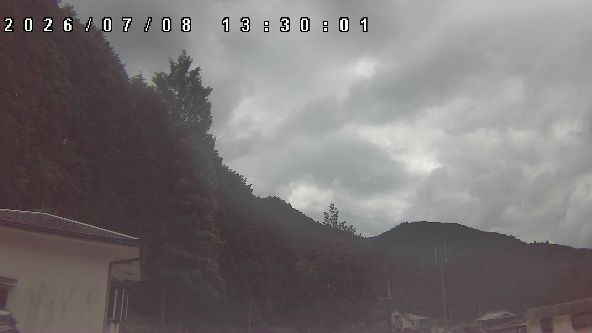 2026年7月8日 13:30ごろの金剛山登山口周辺の空